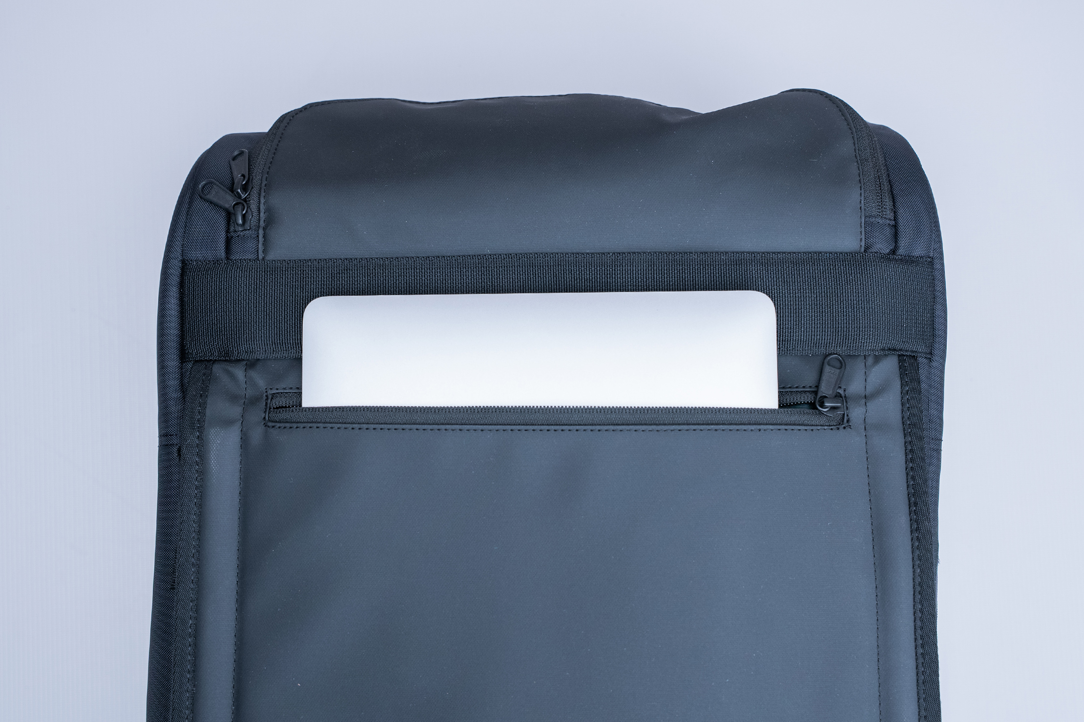 Timbuk2 Copilot Luggage Roller Laptop Compartment