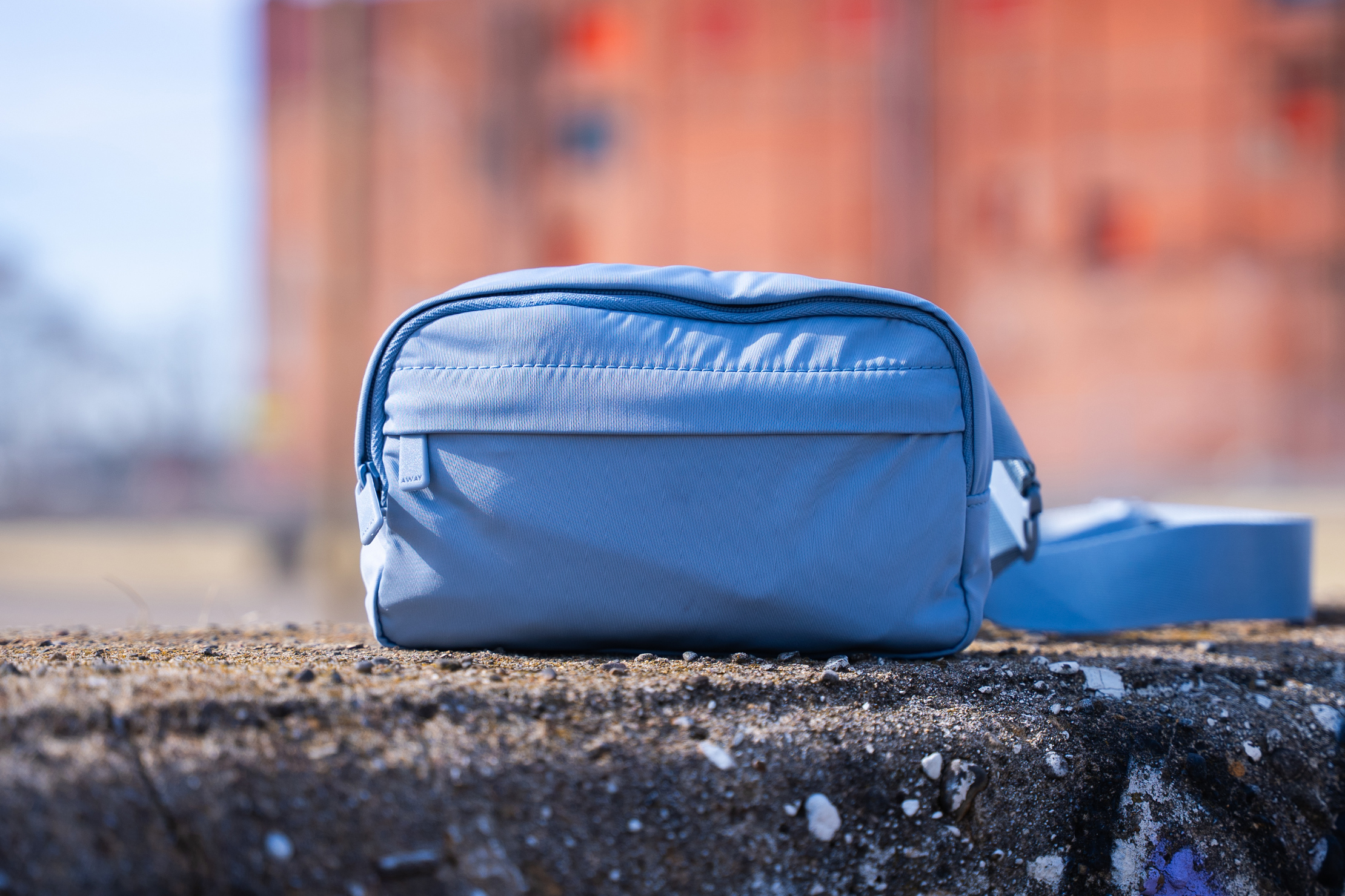 【AWAY】★スリングバッグ★ Featherlight Sling Bag caacec70-away-featherlight-