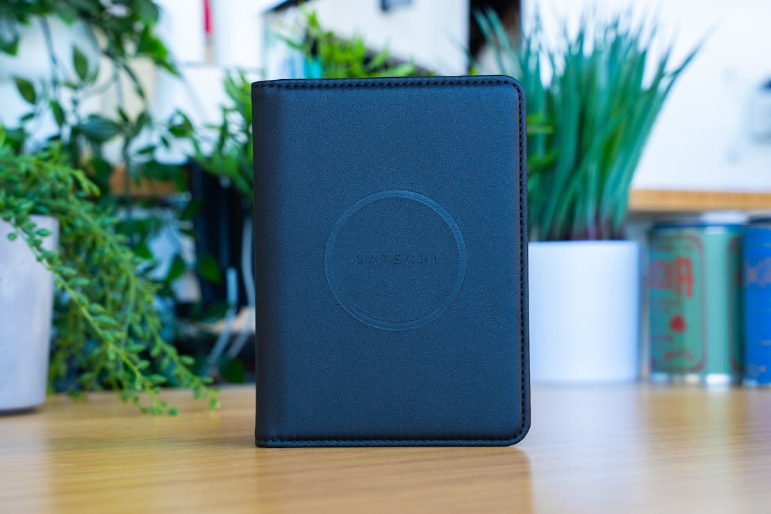 Satechi Vegan-Leather Passport Cover Review