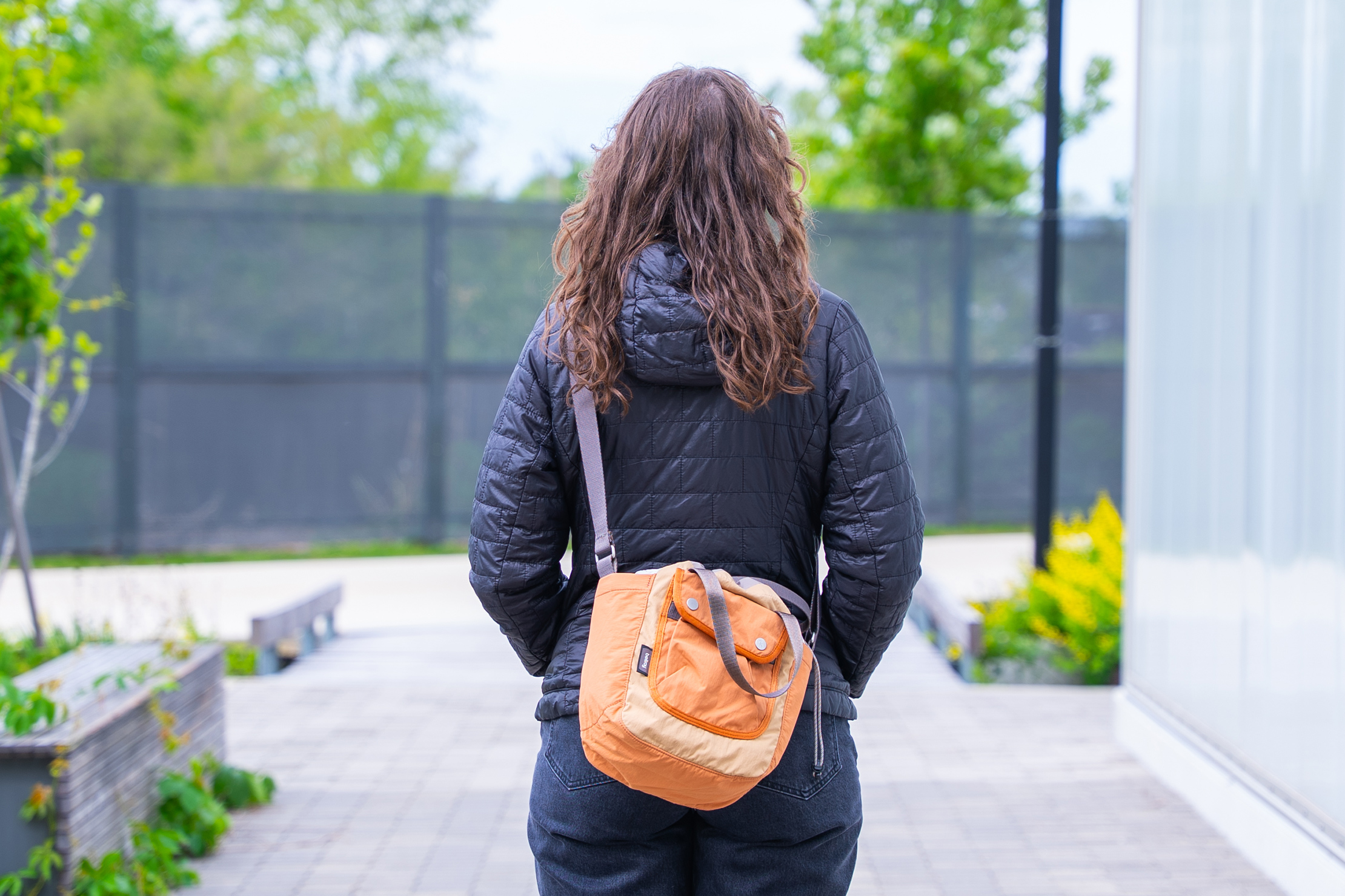 Bellroy Cinch Bucket Bag Back