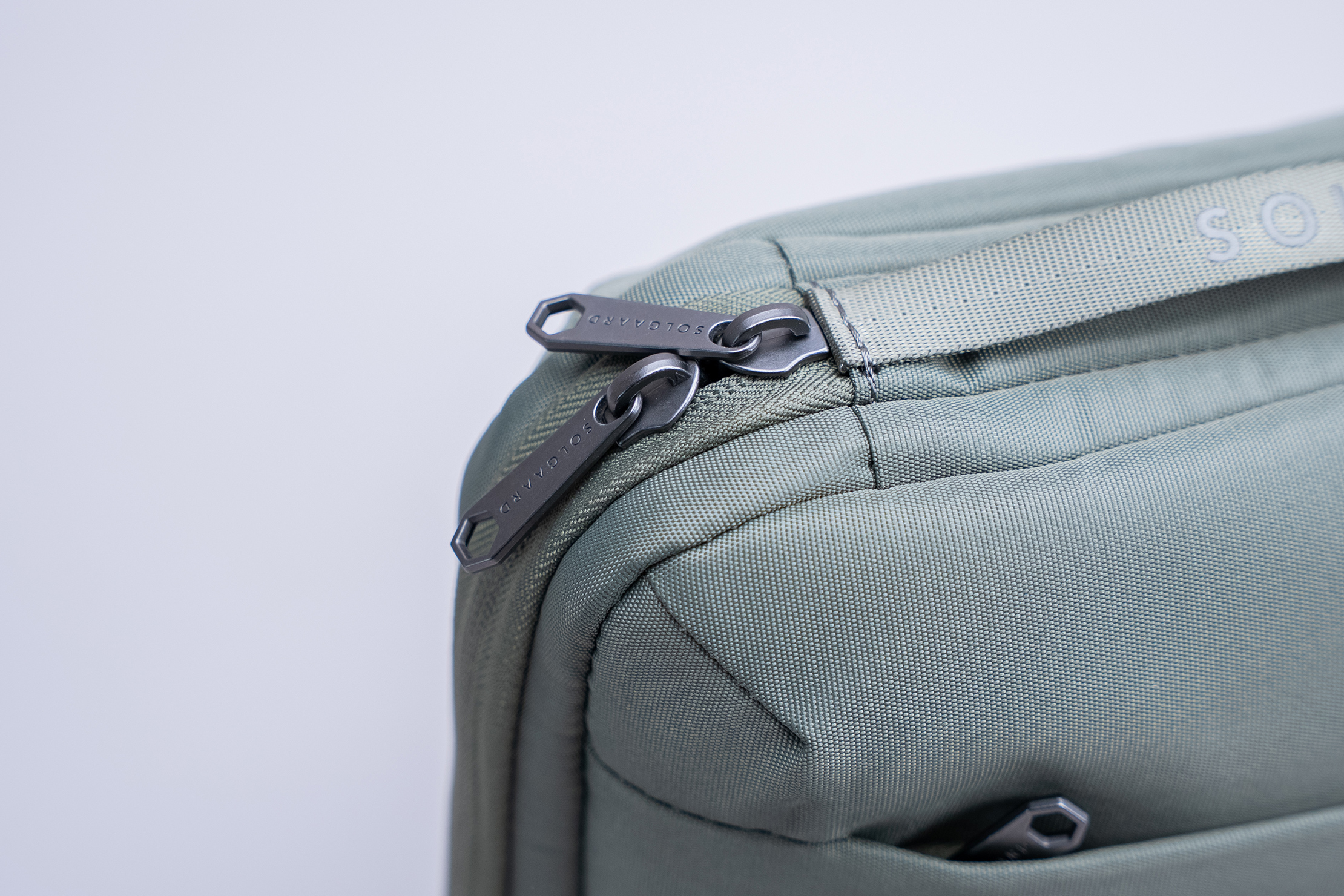 Solgaard Trio Hanging Toiletry Kit Zipper