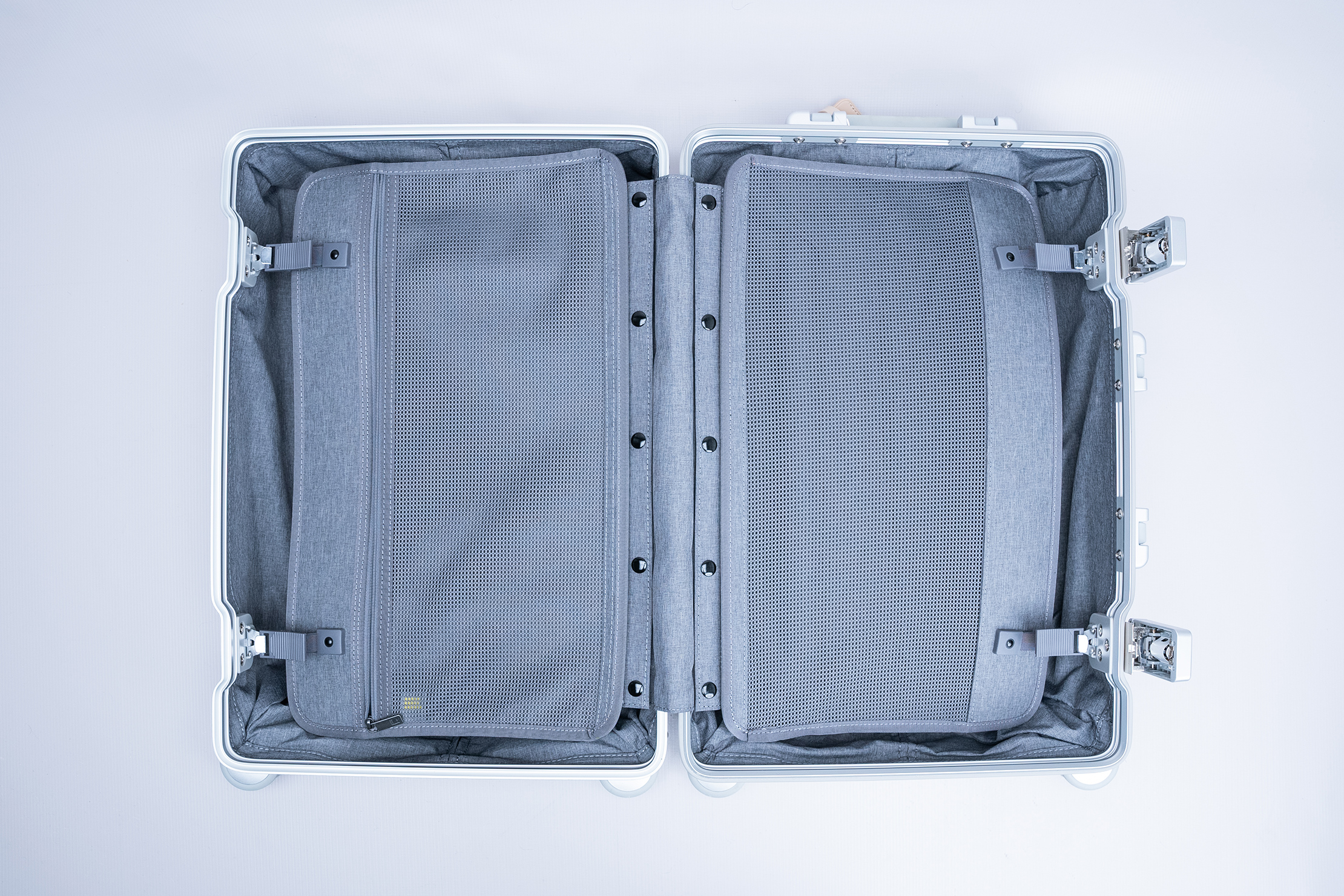 LEVEL8 Gibraltar Aluminum Carry-On Luggage Inside