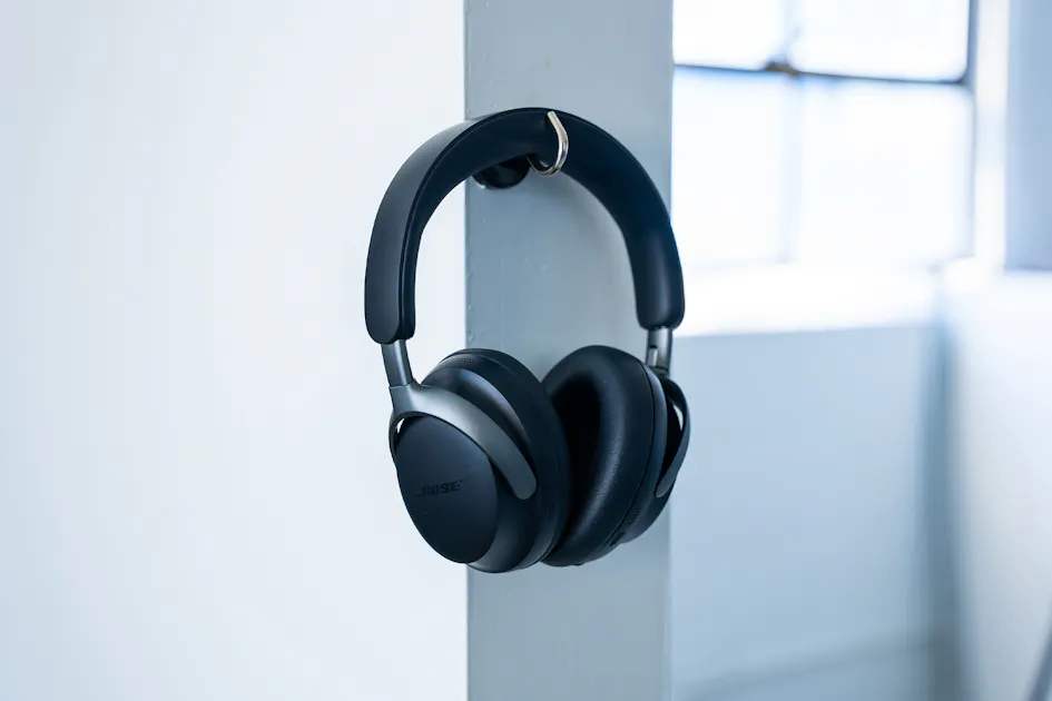 Bose QuietComfort Ultra Headphones (2nd Gen) | Pack Hacker