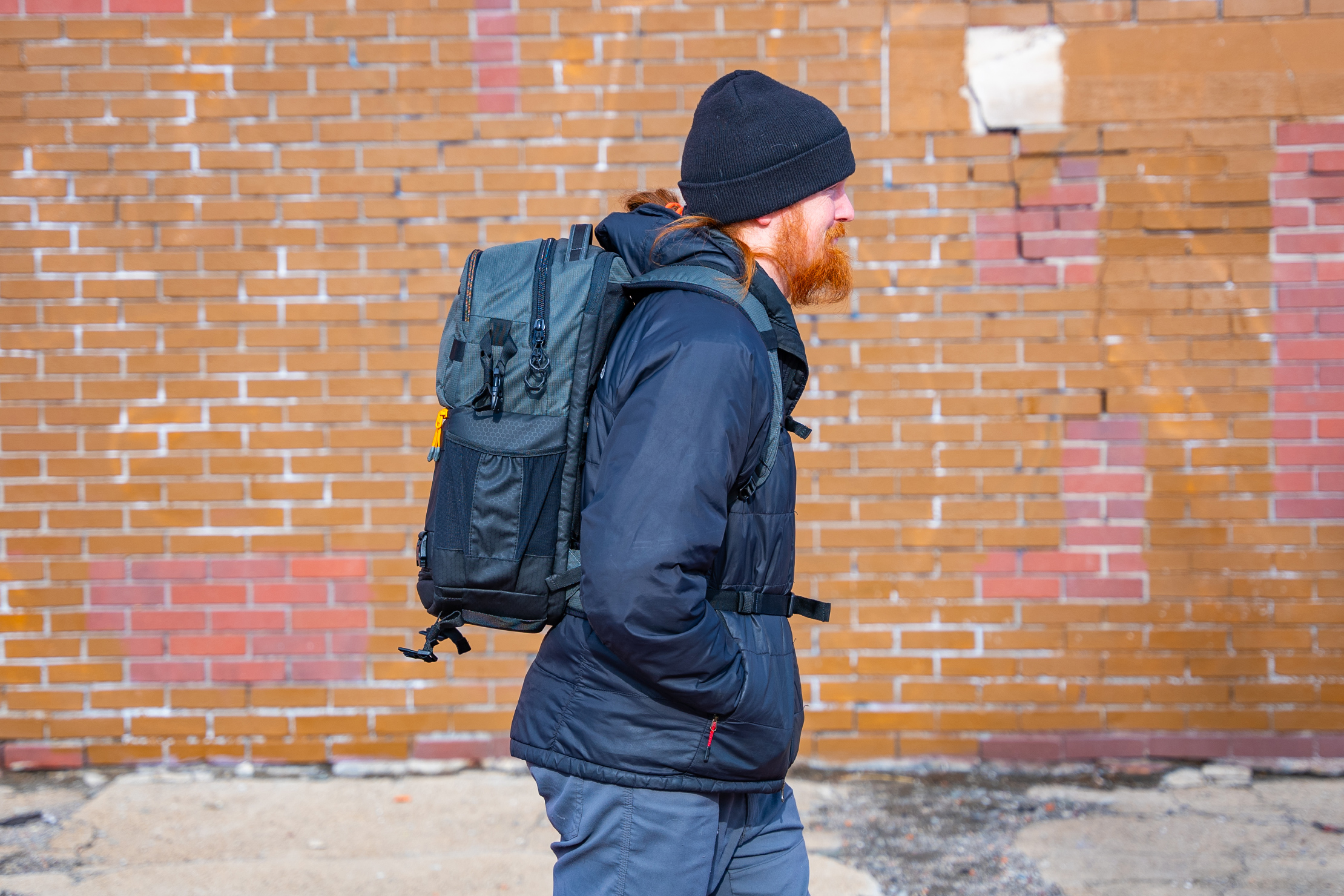 Lowepro Fastpack Pro BP 250 AW III Side Profile