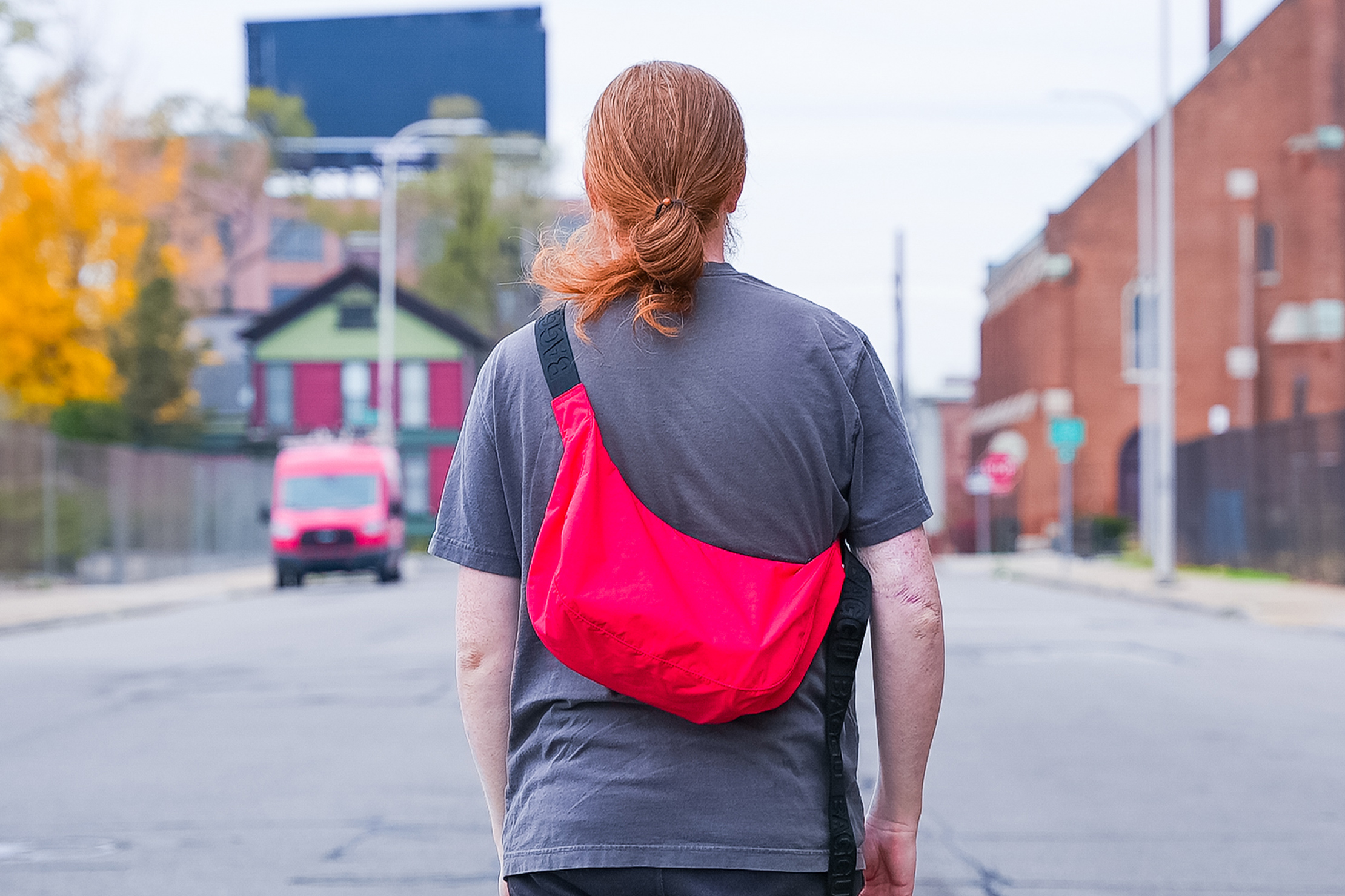 BAGGU Medium Nylon Crescent Bag Back