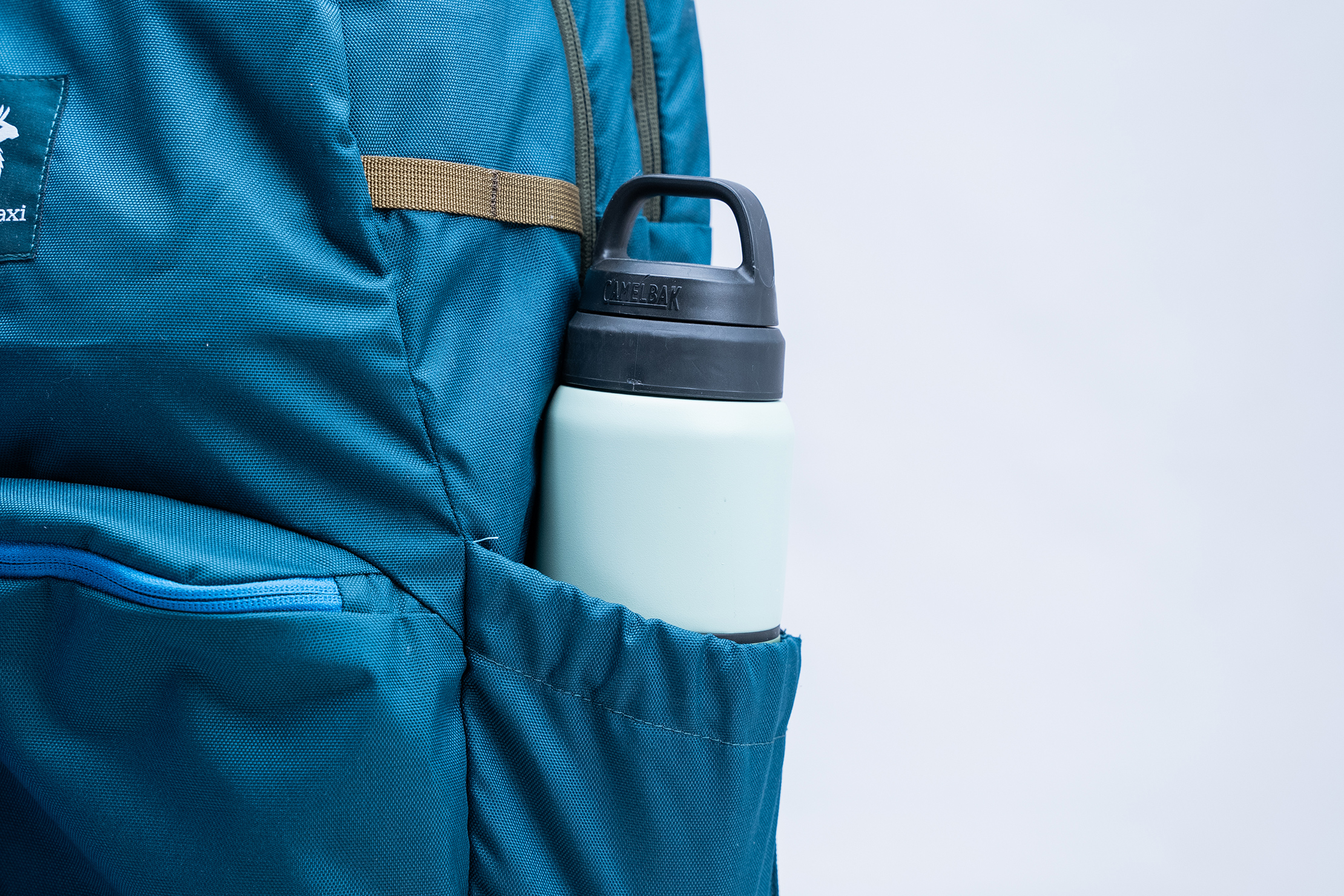 Cotopaxi Chiquillo 30L Backpack (Cada Dia) Water Bottle