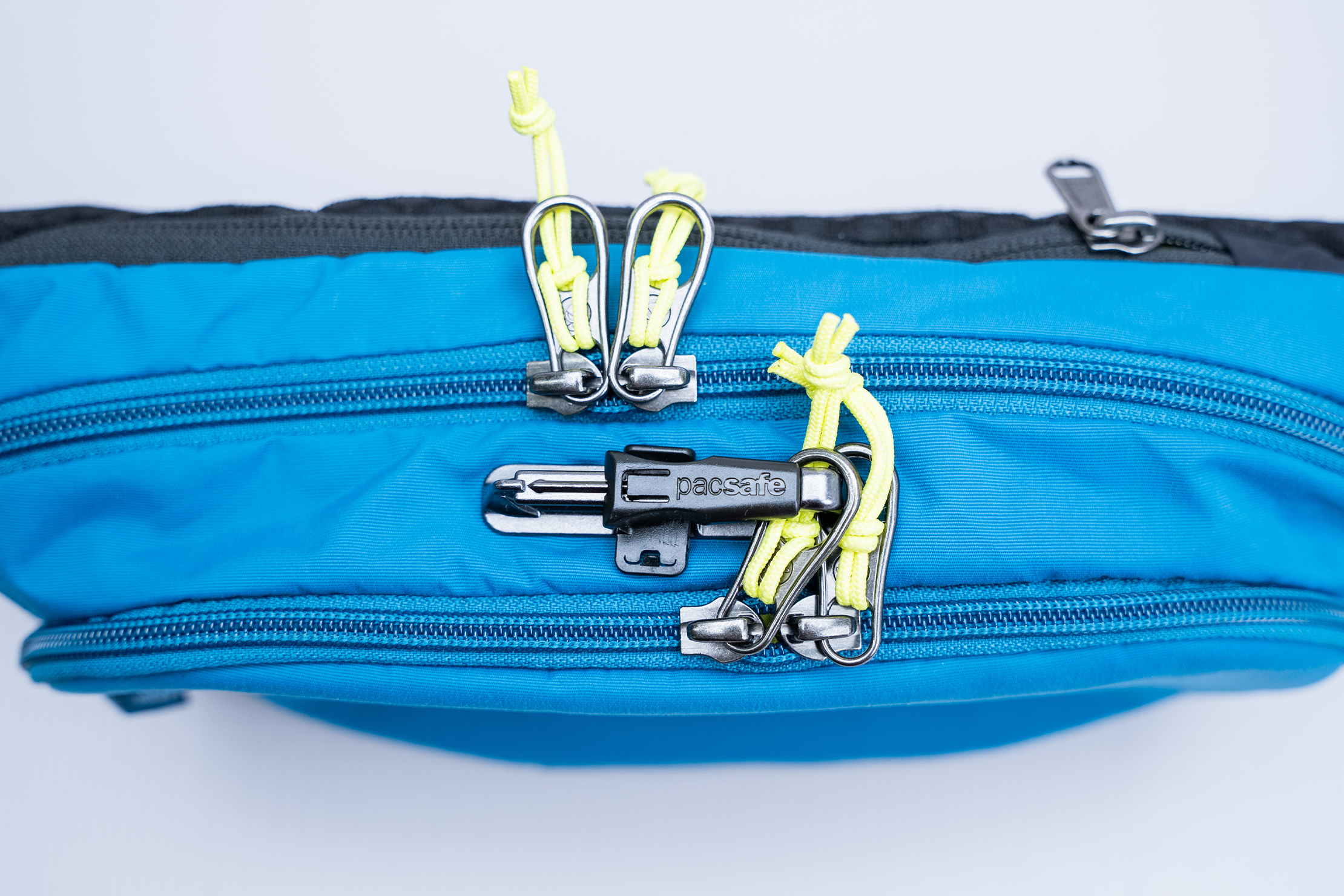 Pacsafe ECO Anti-Theft Waist Pack Lock