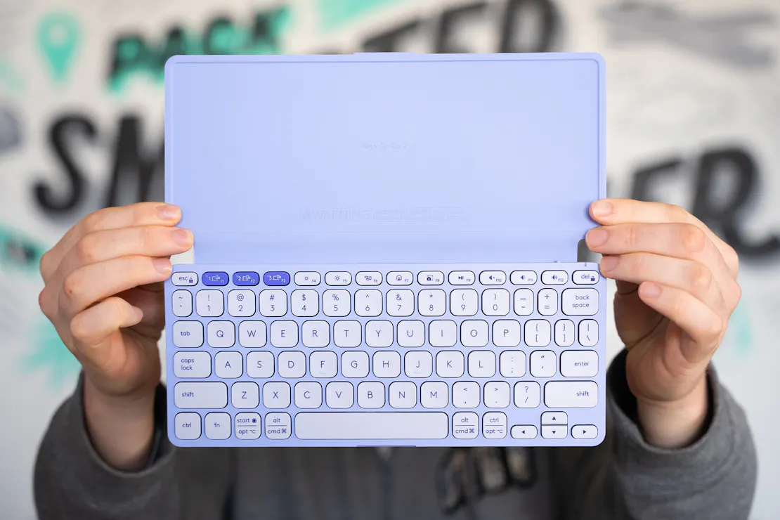 Logitech Keys-To-Go 2 Showcase
