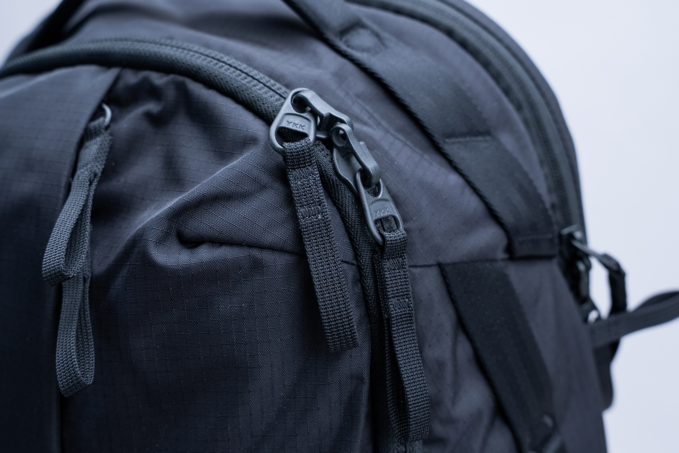 新品未使用 ABLE CARRY MAX EDC X-Pac Black Max Backpack | Minimal 32L & 30L Backpack for Travel & EDC