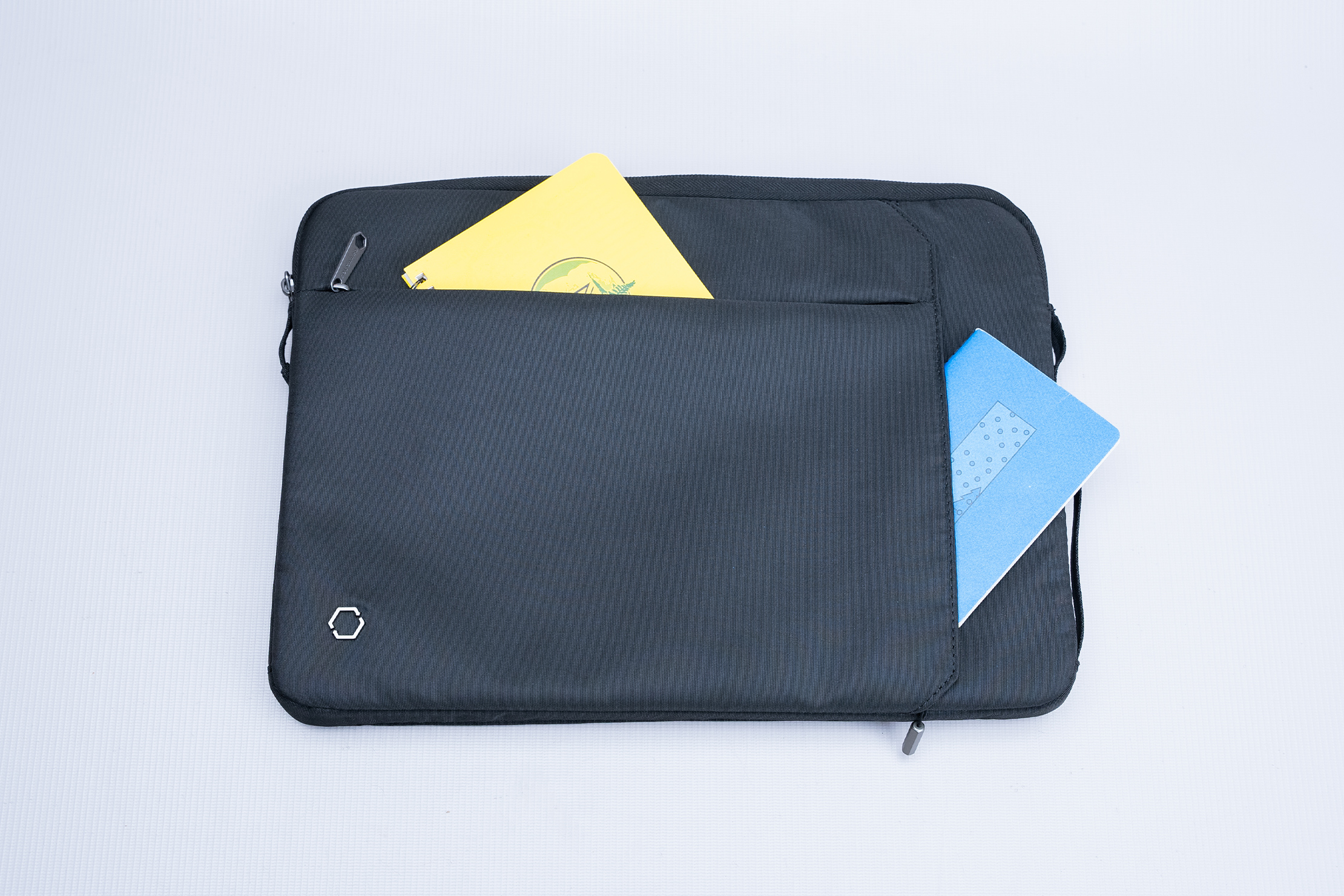 Solgaard Carry-All Laptop Sleeve Pockets