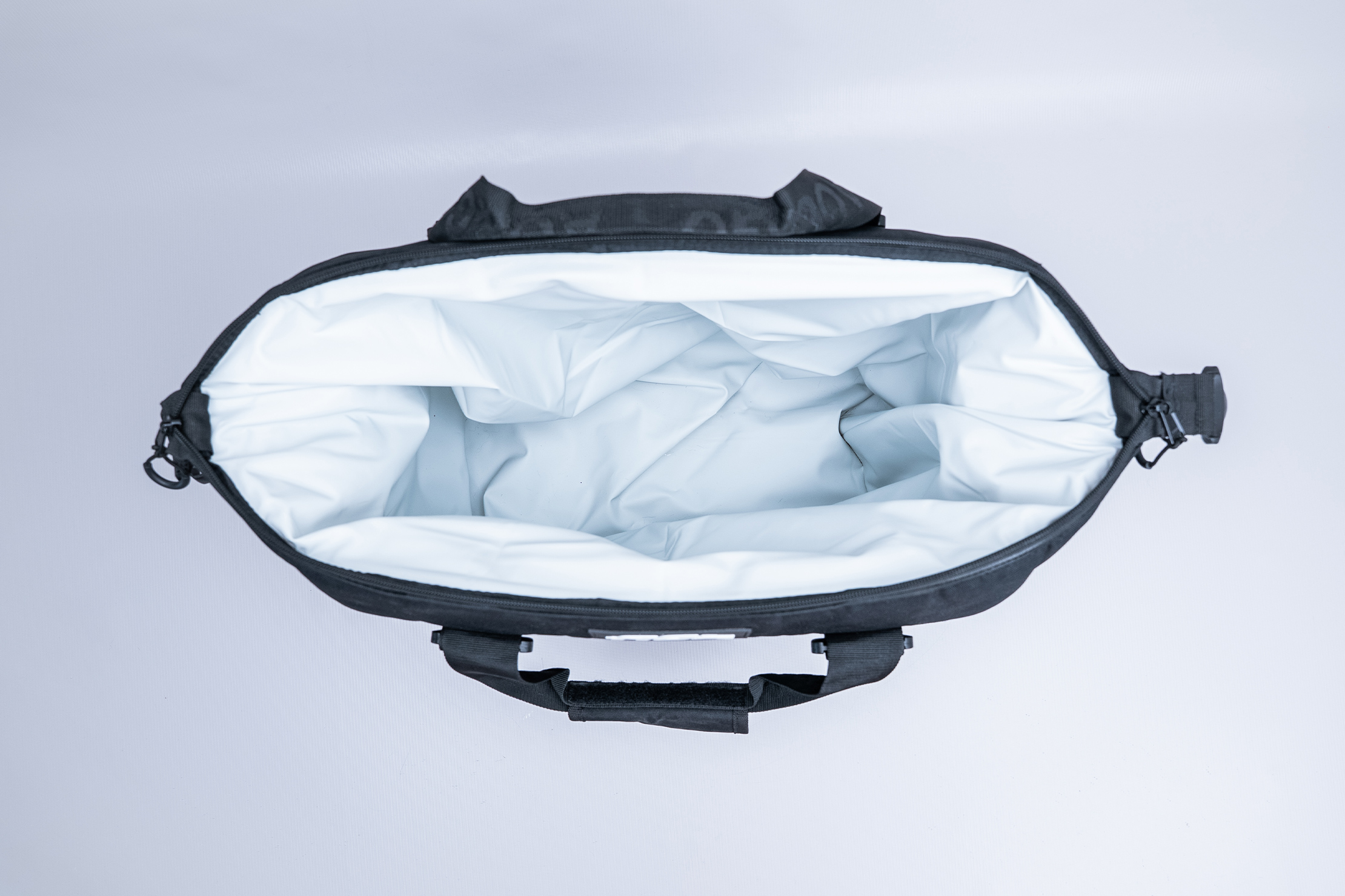 AO Coolers Canvas Series 24 Pack Cooler Inside