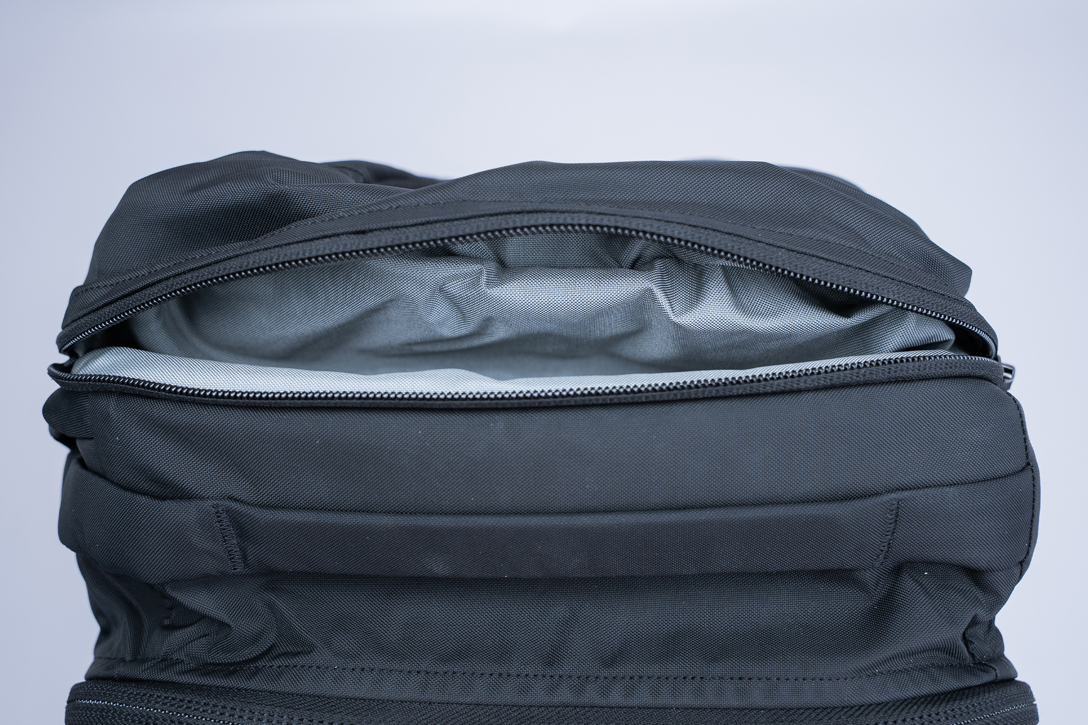 EVERGOODS CIVIC Travel Bag 20L (CTB20) Top Pocket