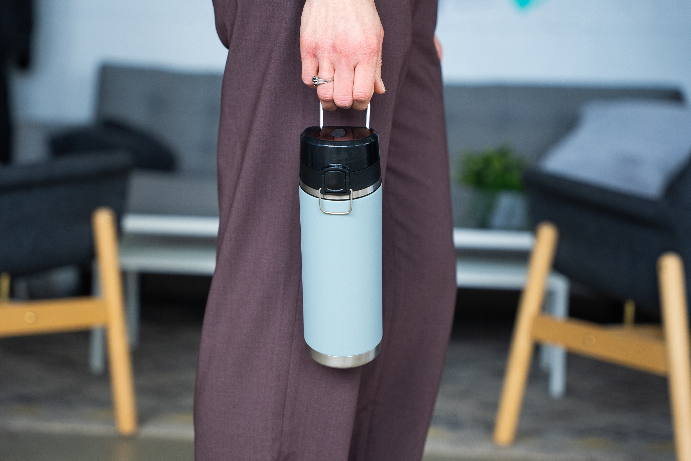 Thermos 24 oz Icon Water Bottle with Spout Handle