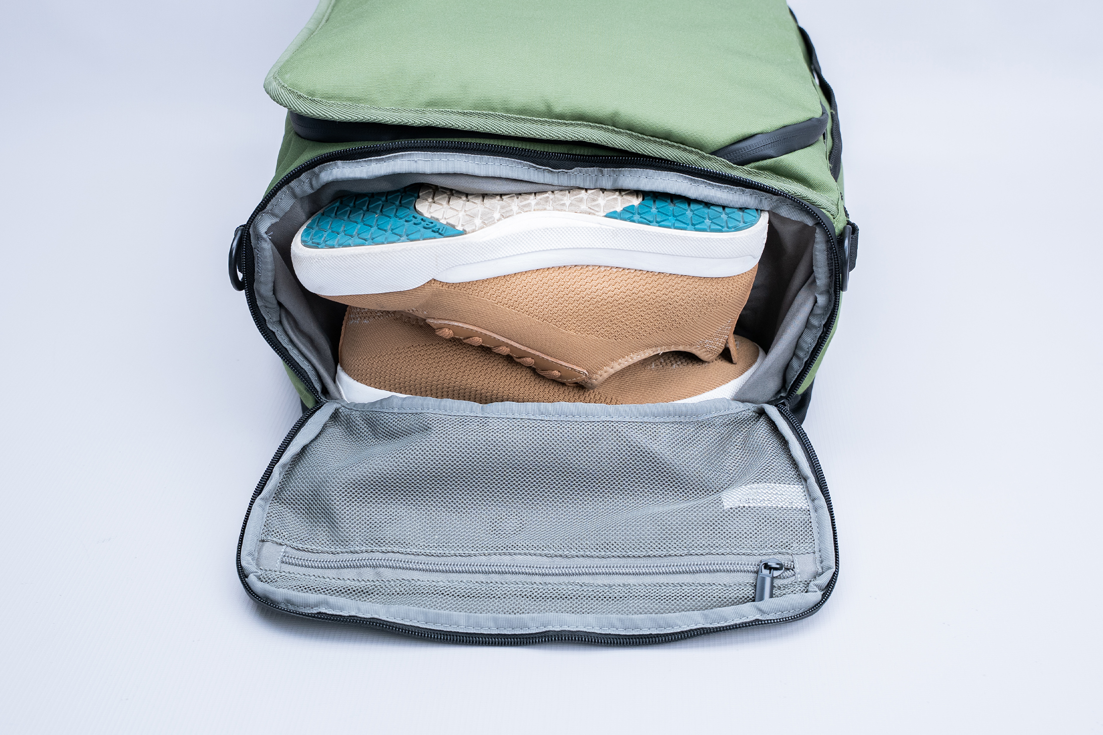 BAGSMART Paz 43L Duffle Backpack Shoes