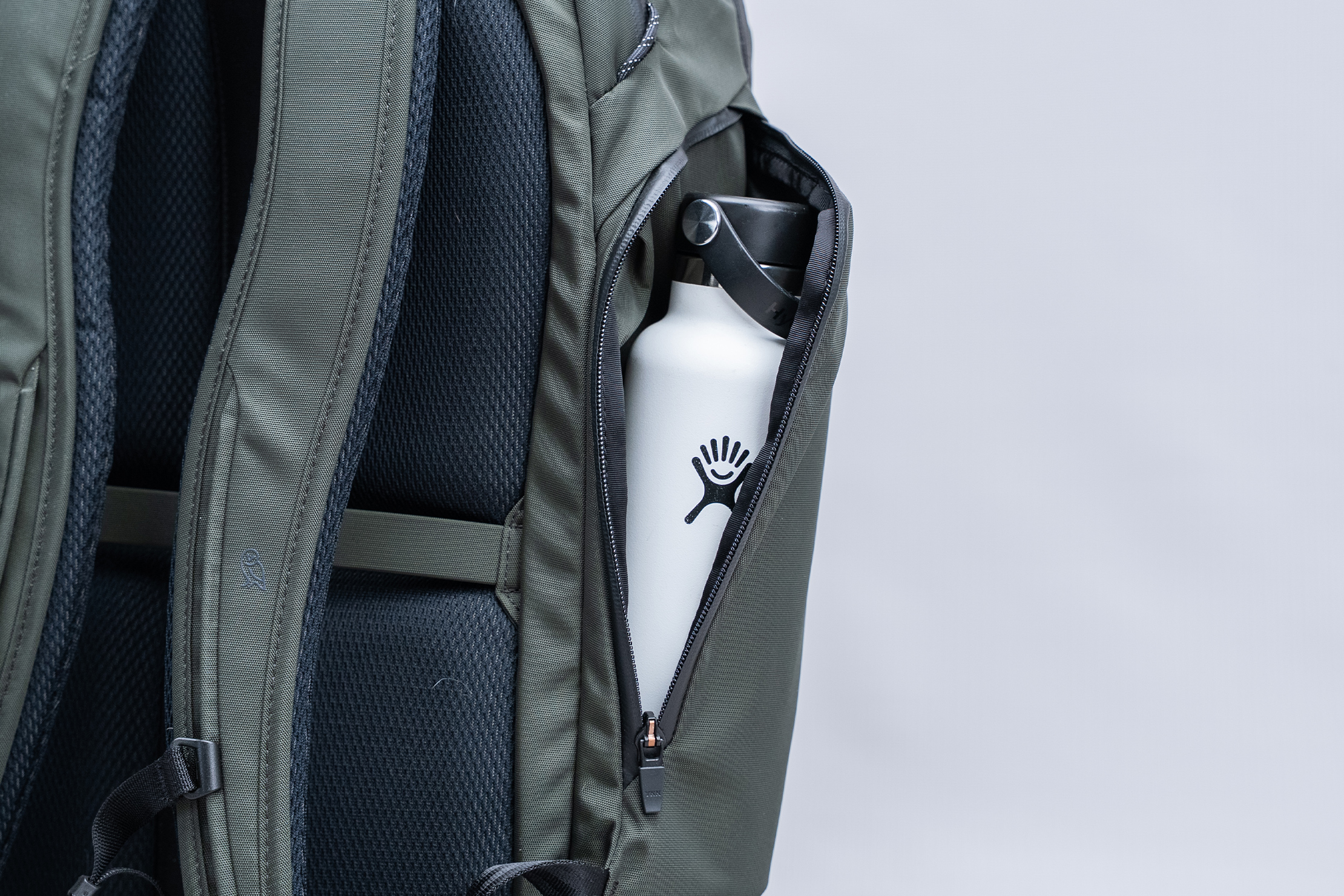 Bellroy Transit Travel Pack Pro Water Bottle