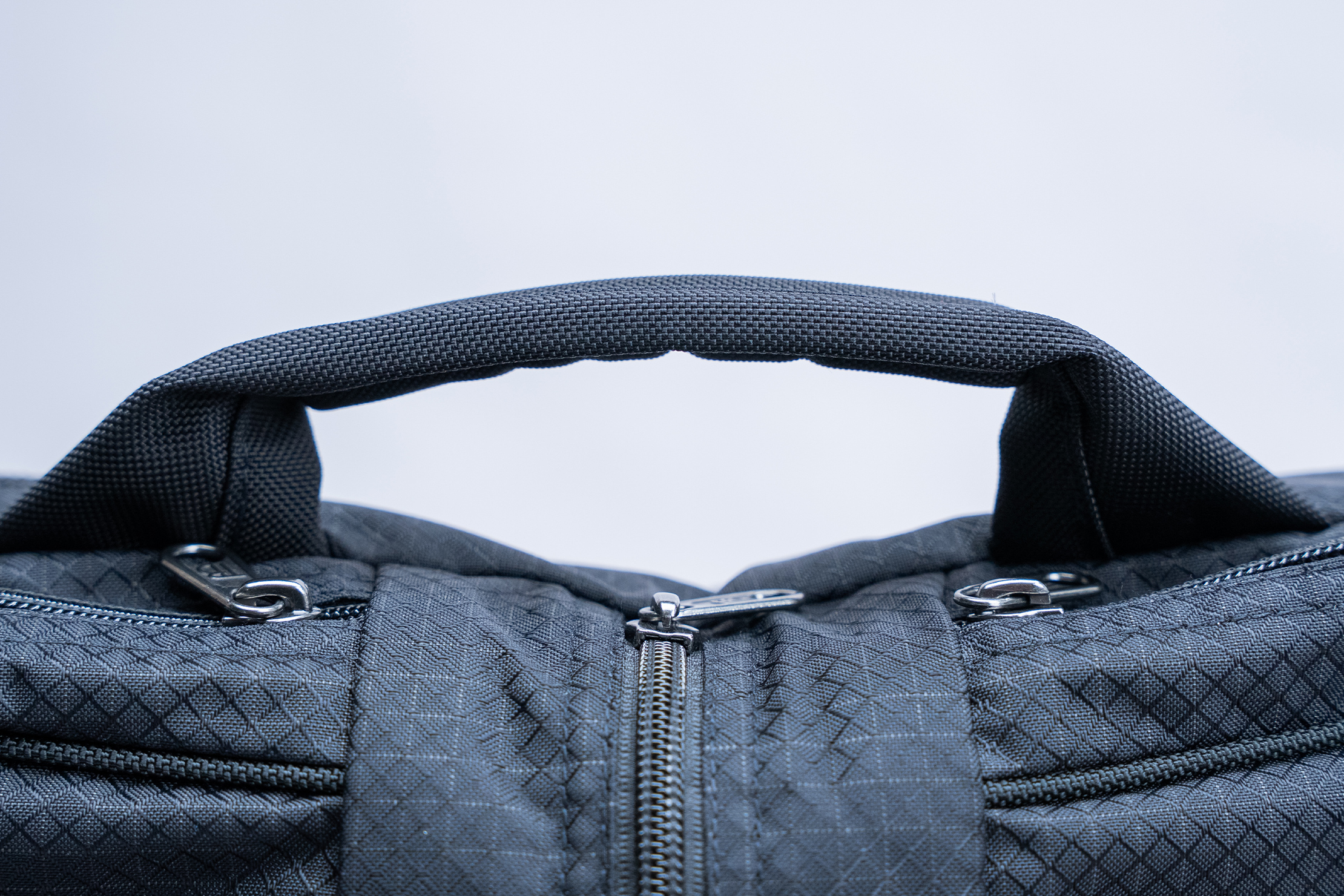 TOM BIHN Pilot Handle Material