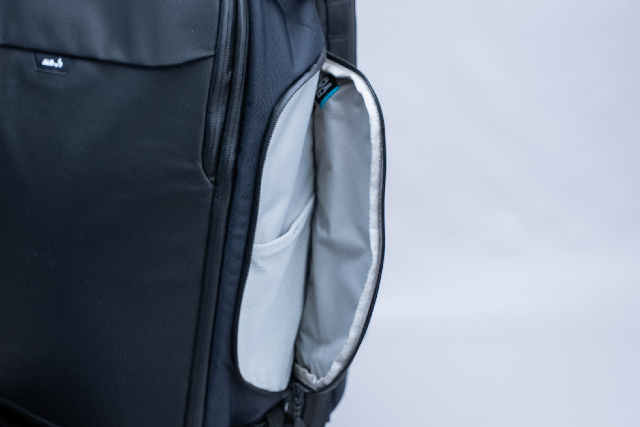 Mous Optimal Travel Backpack Side Pocket 1