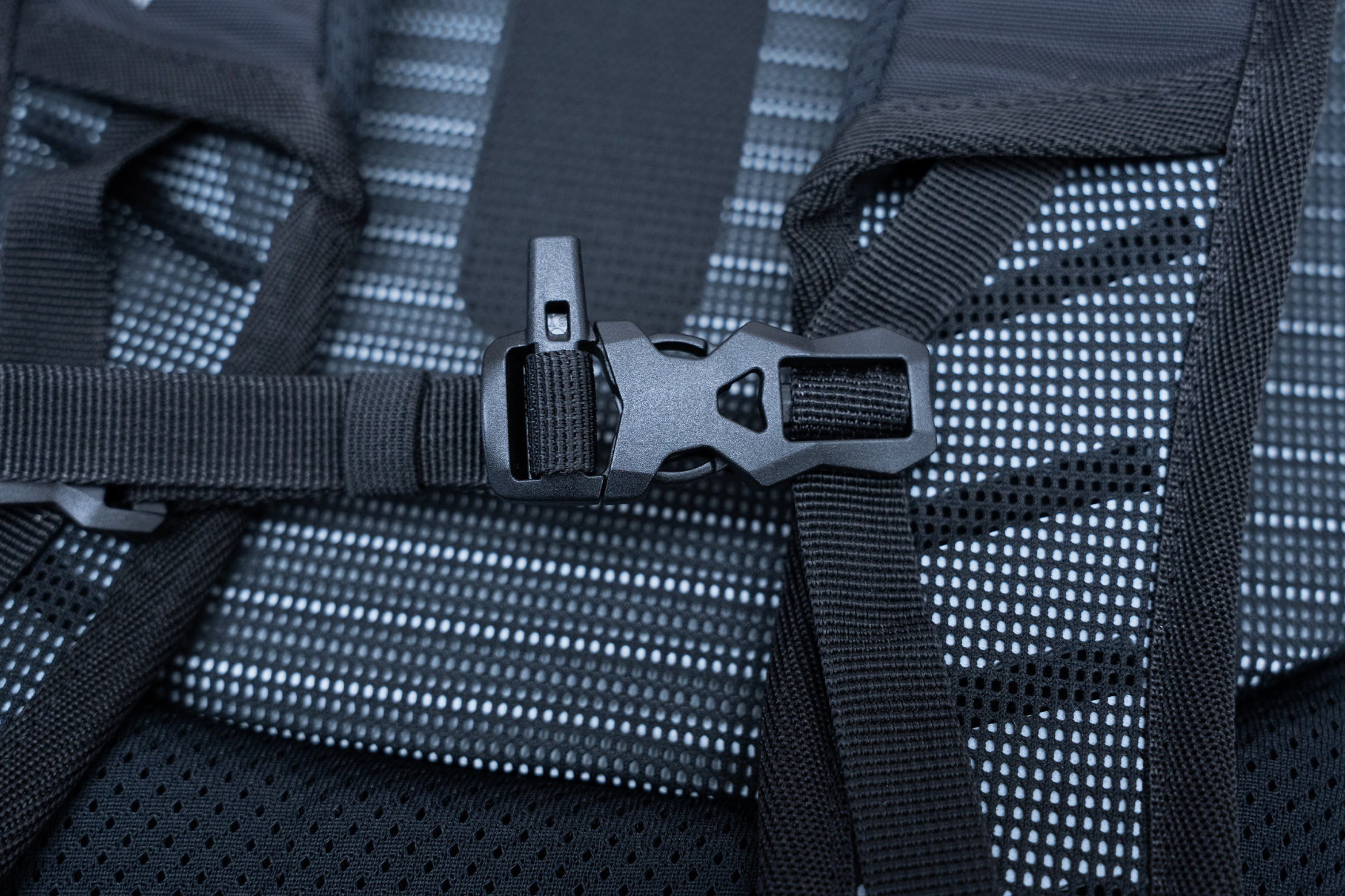 Columbia Triple Canyon 24L Backpack Sternum Strap Solo