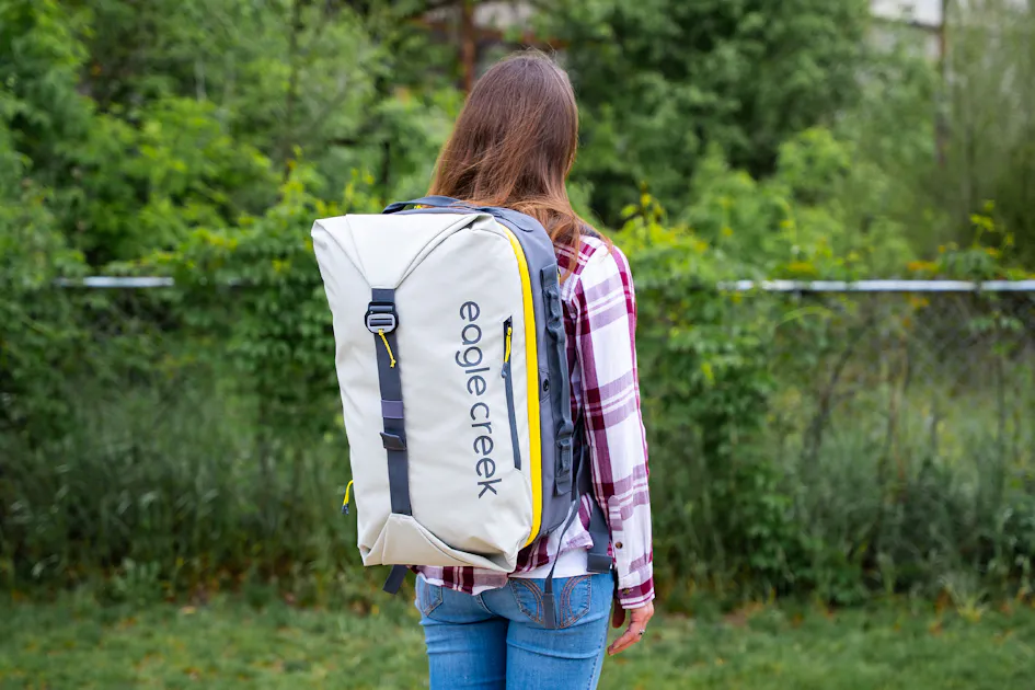 eagle creek check-in bag & rain cover Origin Series Klettersack Backpack  Going In Style With the Tour Travel Pack Eagle Creek Stash RFID Crossbody
