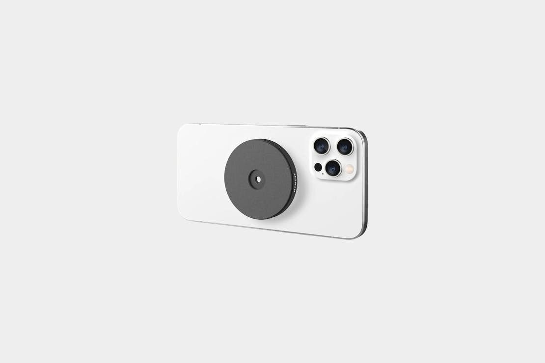 Moment Wall Mount for MagSafe