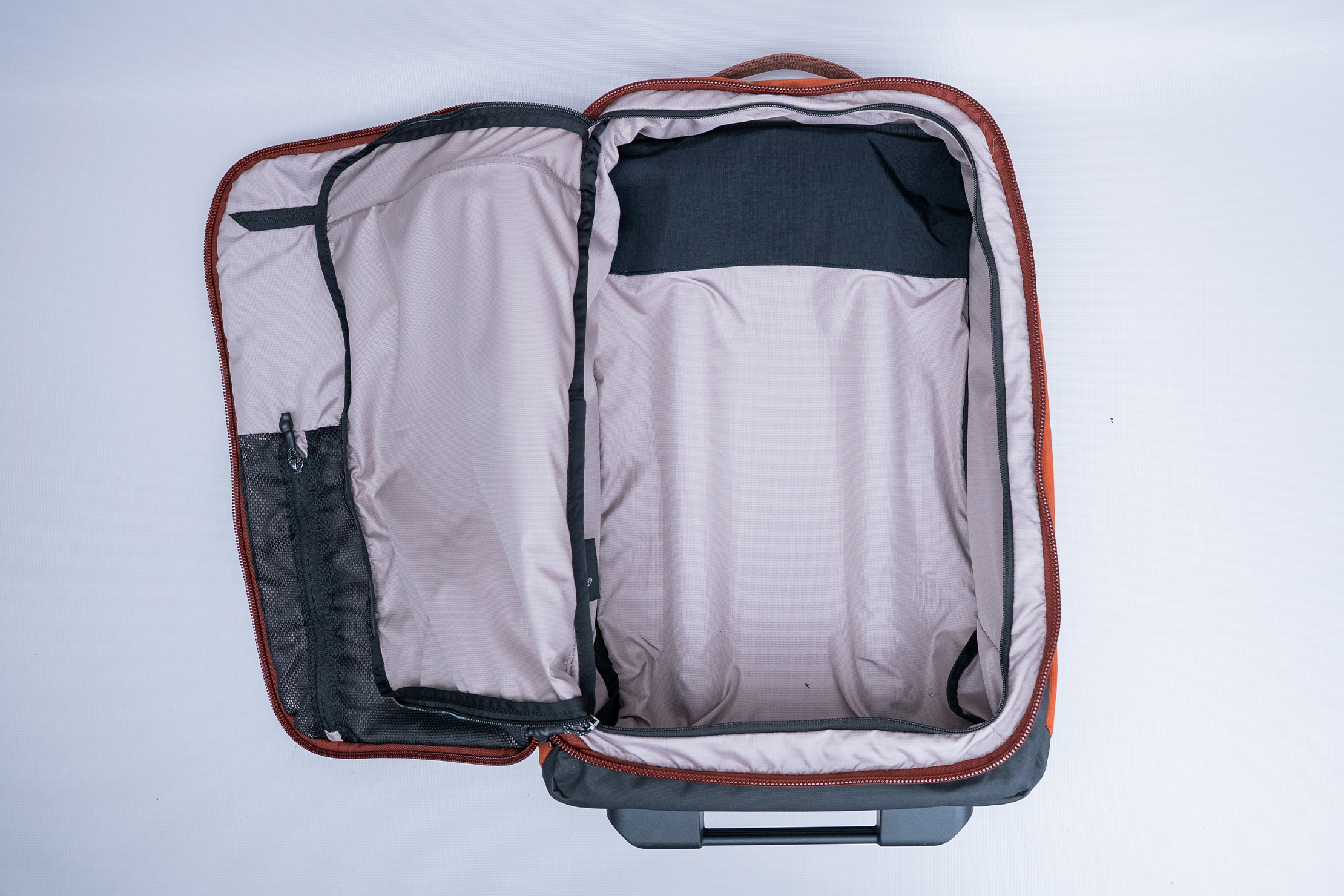 Bellroy Lite Carry-On Main Empty