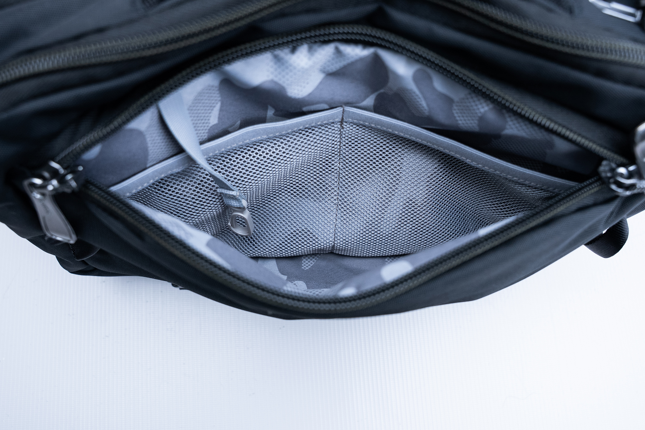 Pacsafe EXP 12″ anti theft sling crossbody Key Leash