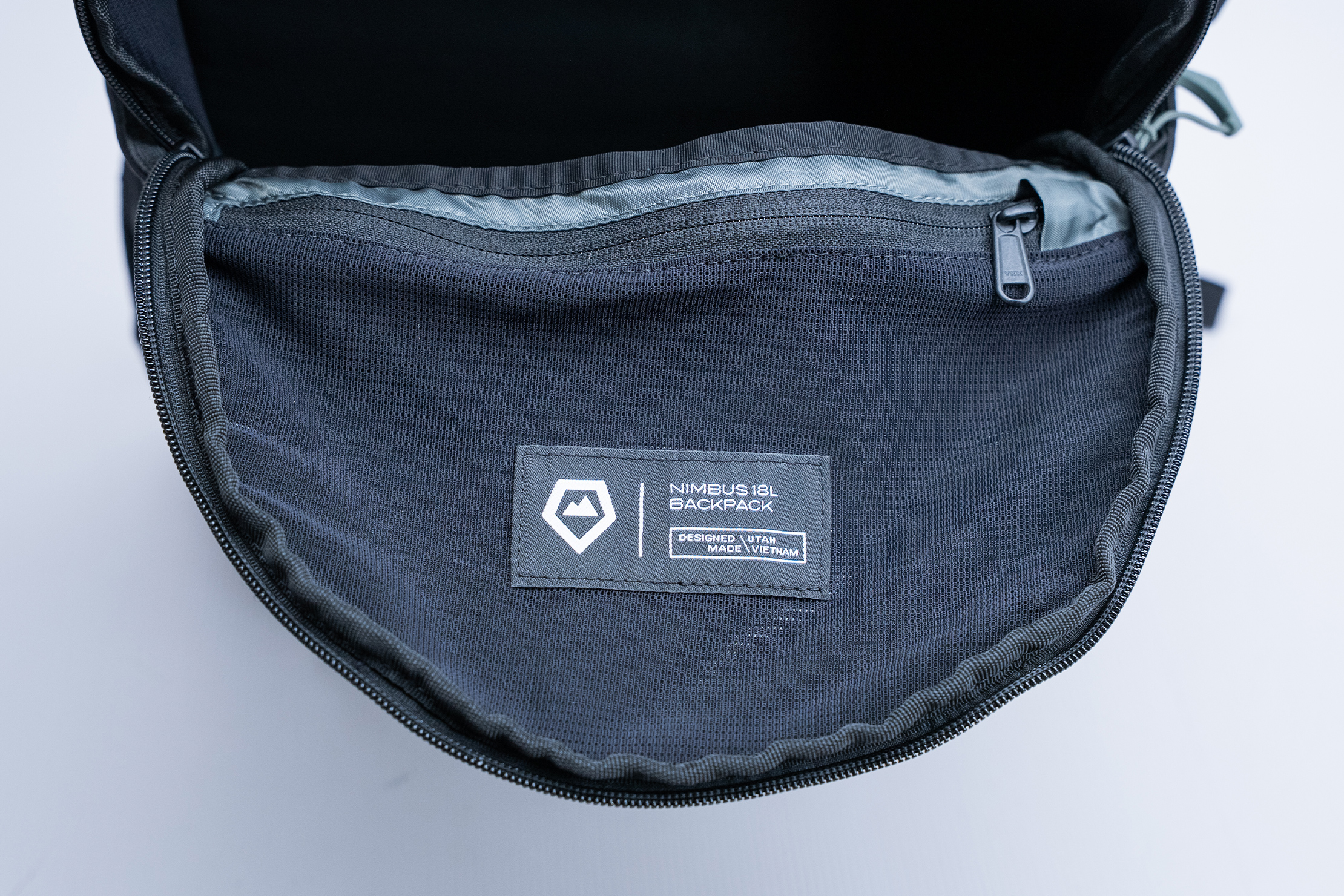 WANDRD NIMBUS 18L Tag