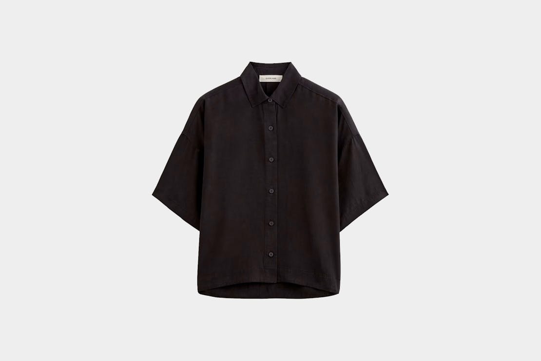 Everlane Short-Sleeve Square Shirt in Butterlite
