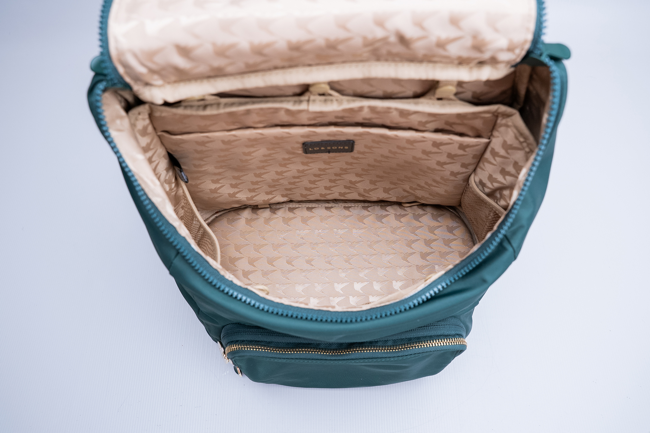 Lo & Sons Melrose Rucksack Organization