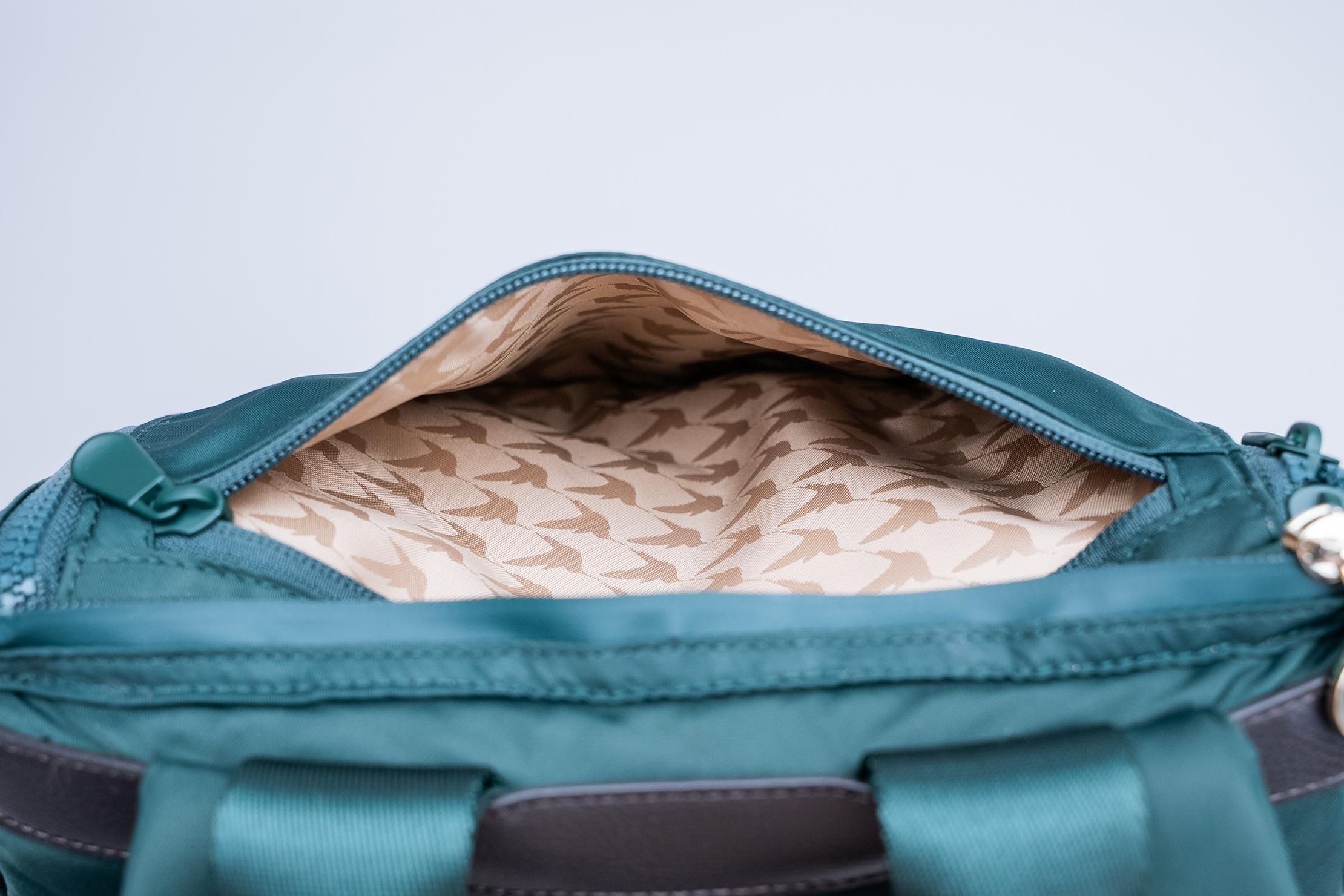 Lo & Sons Melrose Rucksack Pocket Front