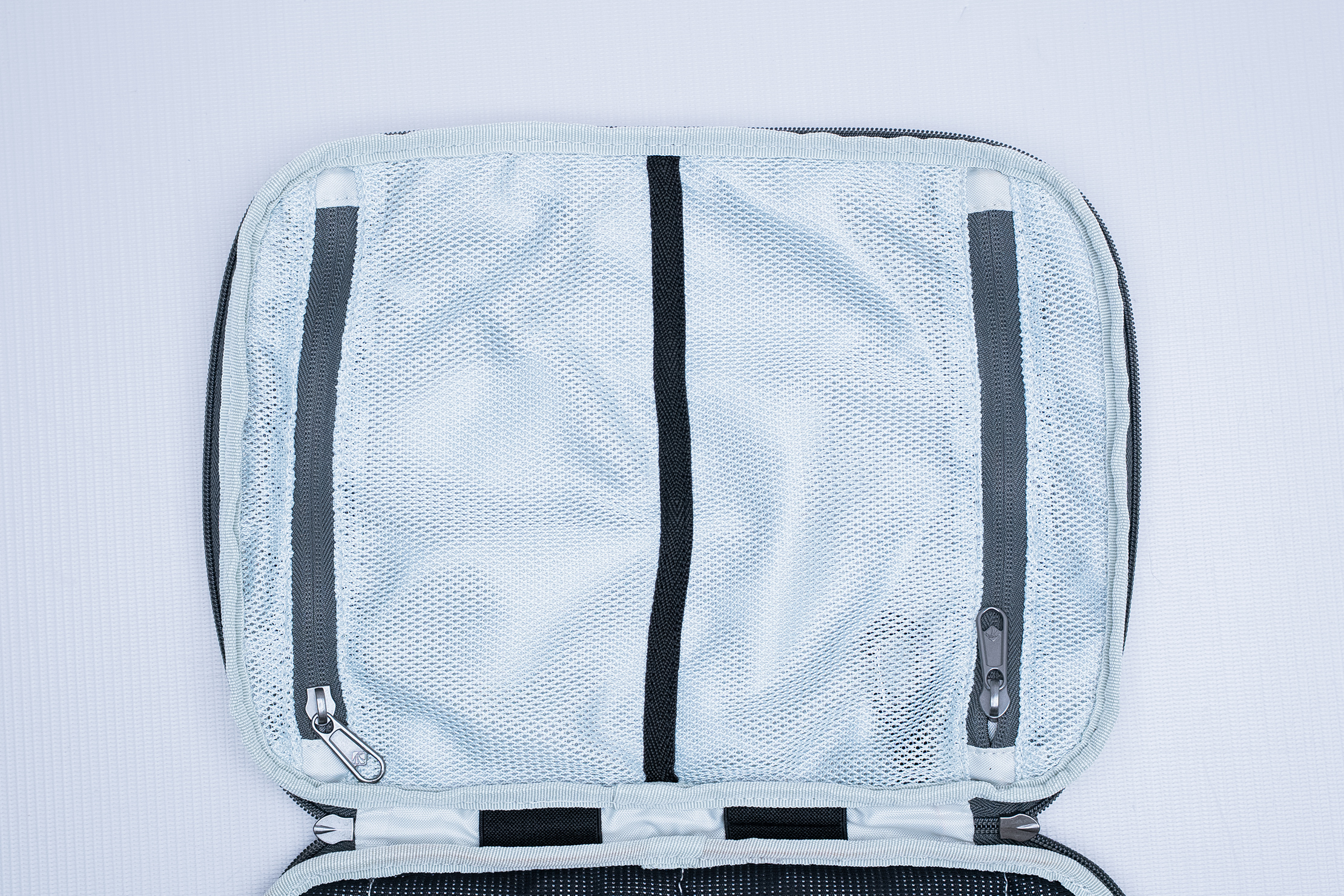 Eagle Creek Pack-It Reveal E-Tools Organizer Pro Mesh Pockets