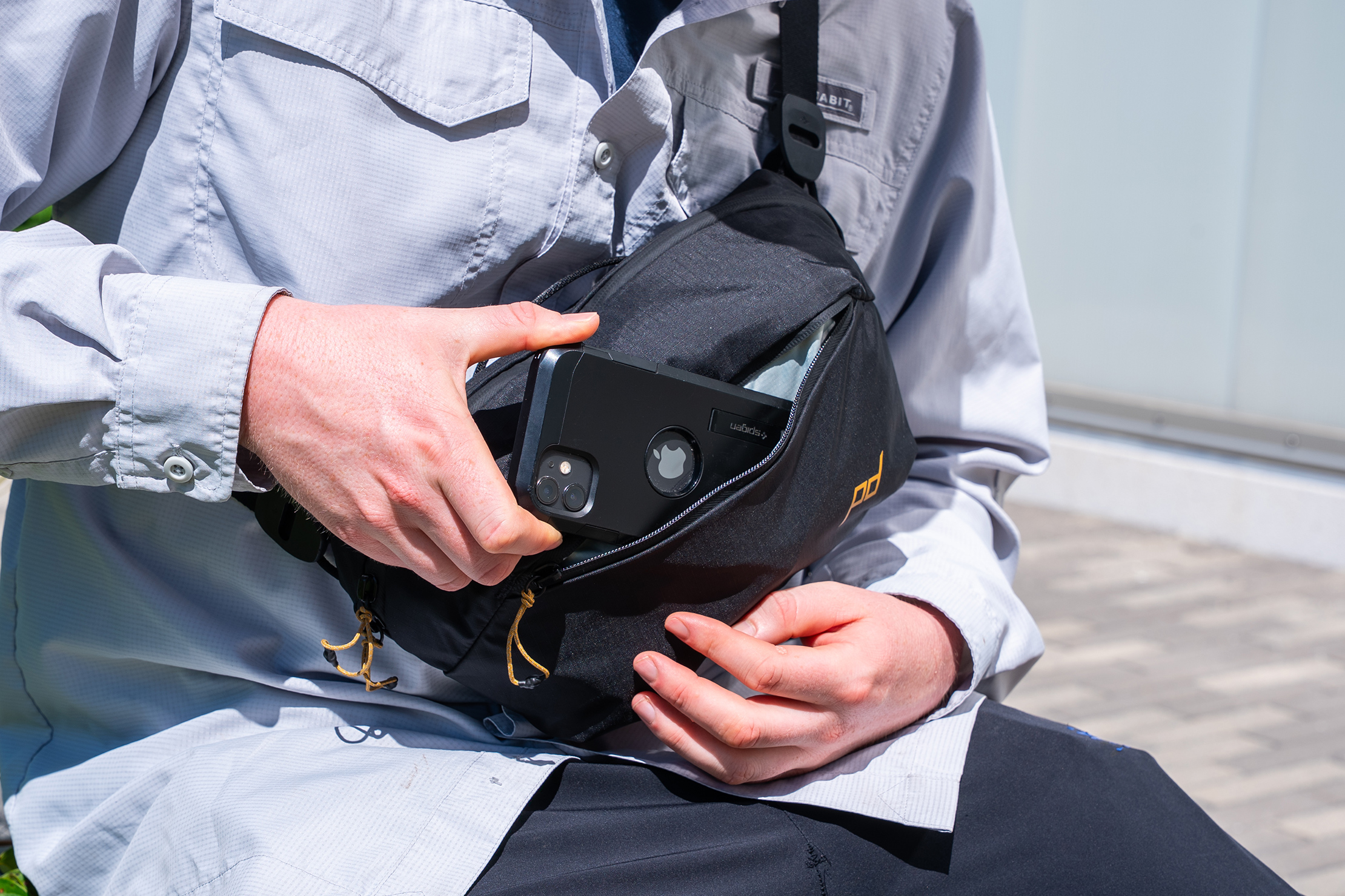 Peak Design Outdoor Sling 4L In Use