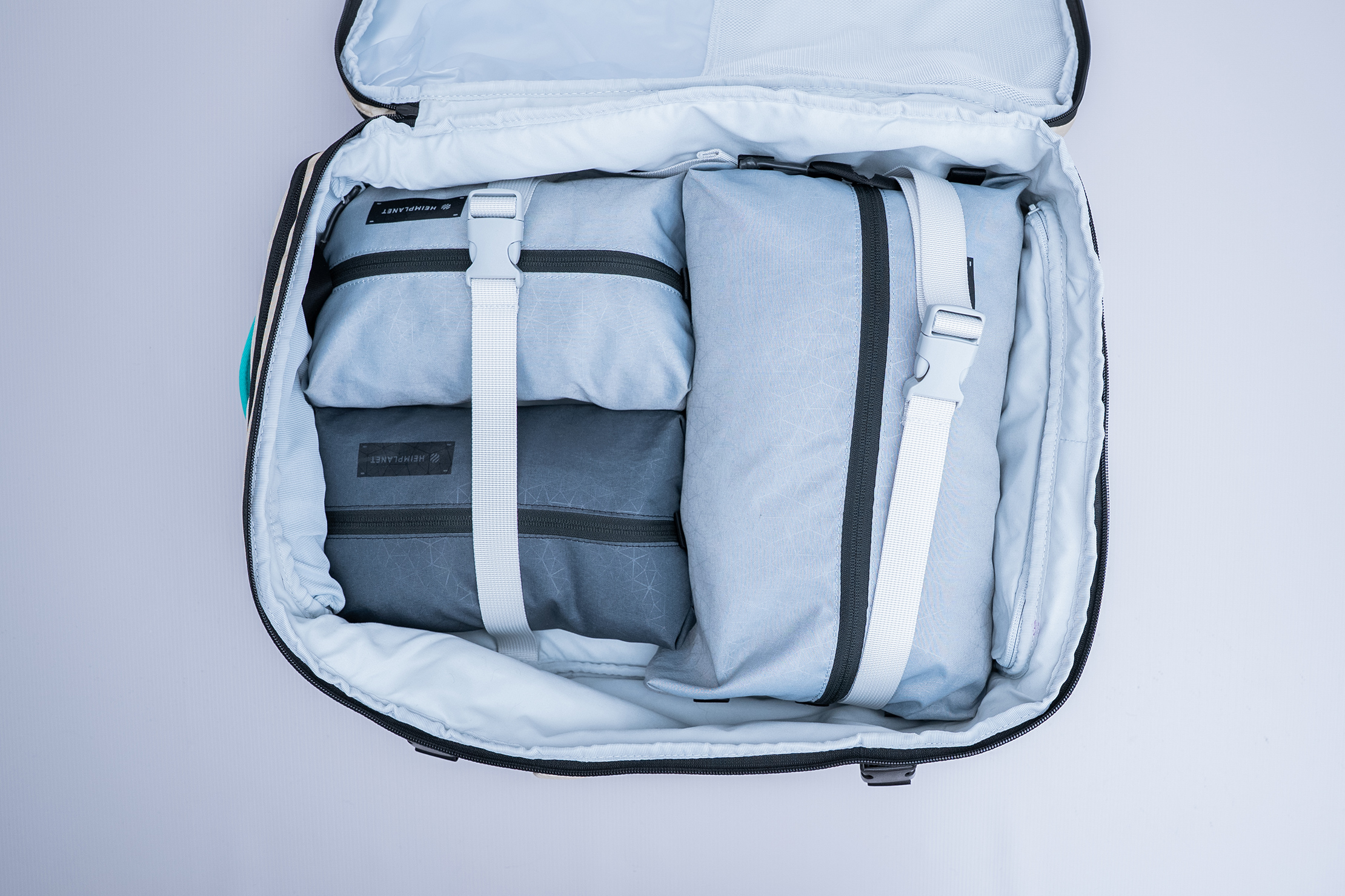 BAGSMART Blast Pro 40L Travel Backpack Cubes