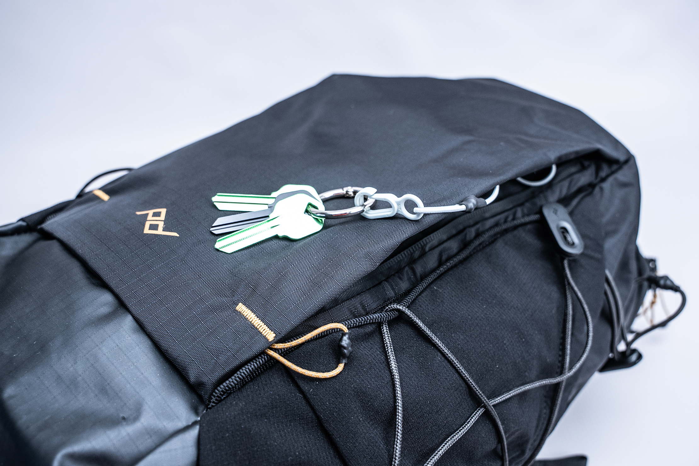 Peak Design Outdoor Backpack Zip 18L Keys