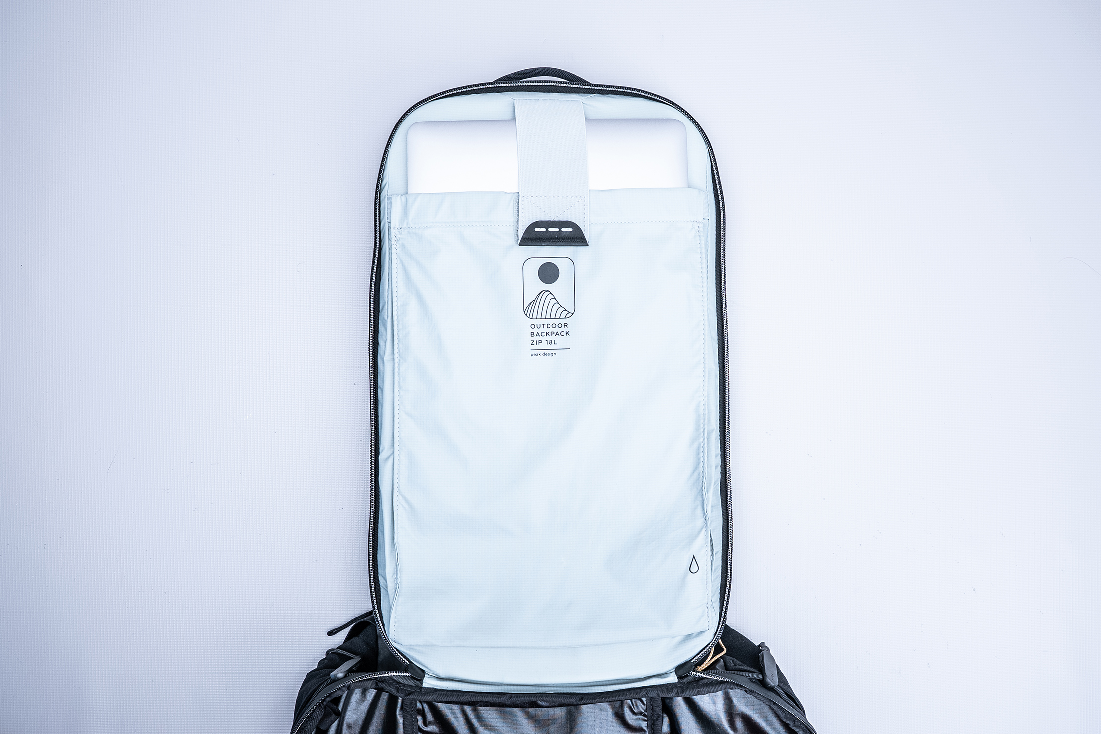 Peak Design Outdoor Backpack Zip 18L Laptop
