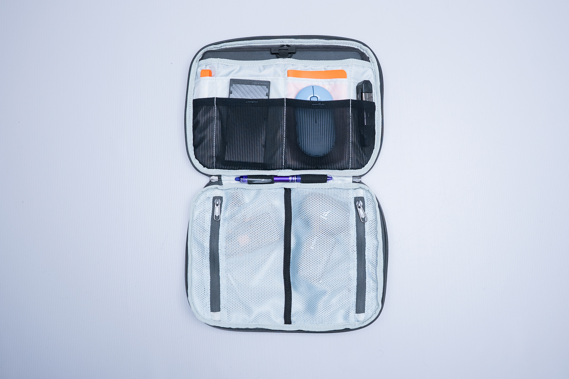 Eagle Creek Pack-It Reveal E-Tools Organizer Pro Open