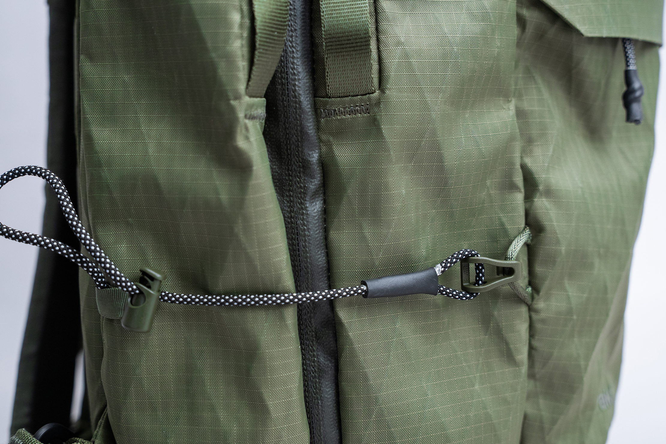 Pakt Aero Travel Backpack 35L Bungee