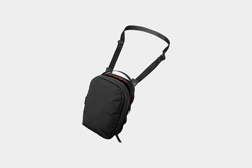 ALPAKA Metro Sling Max