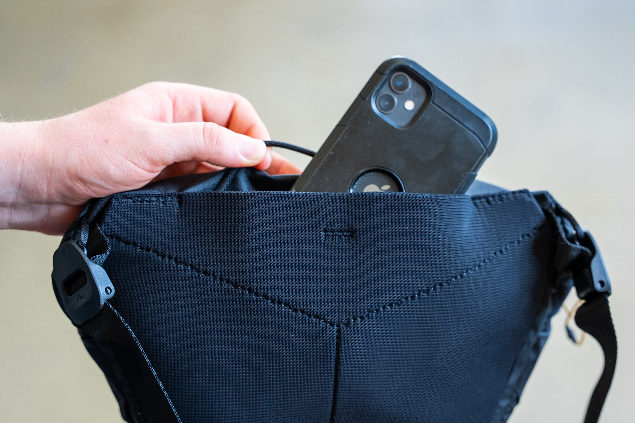 Peak Design Outdoor Sling 4L Back Pocket