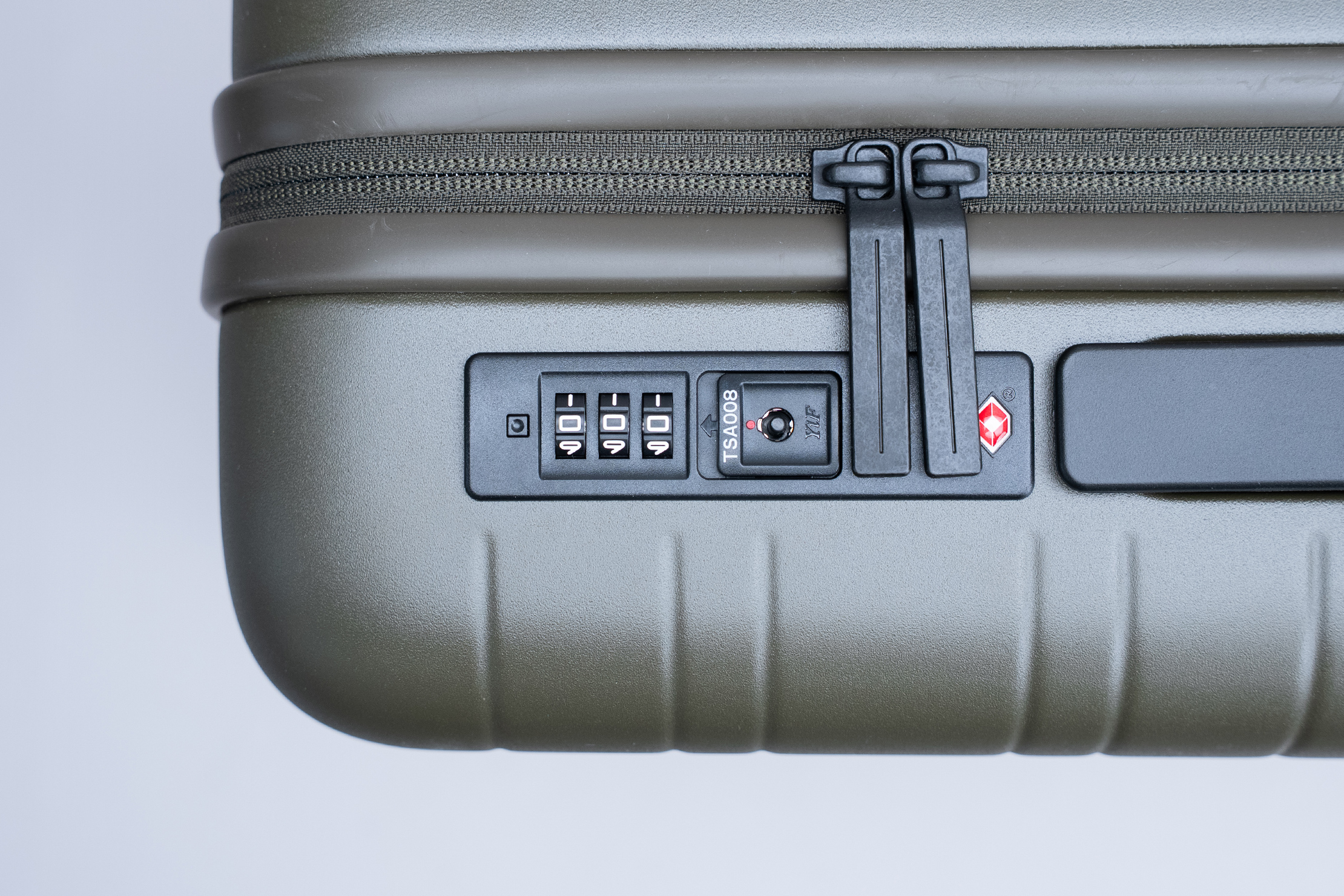 Horizn Studios H5 Pro Cabin Luggage (36L) Lock