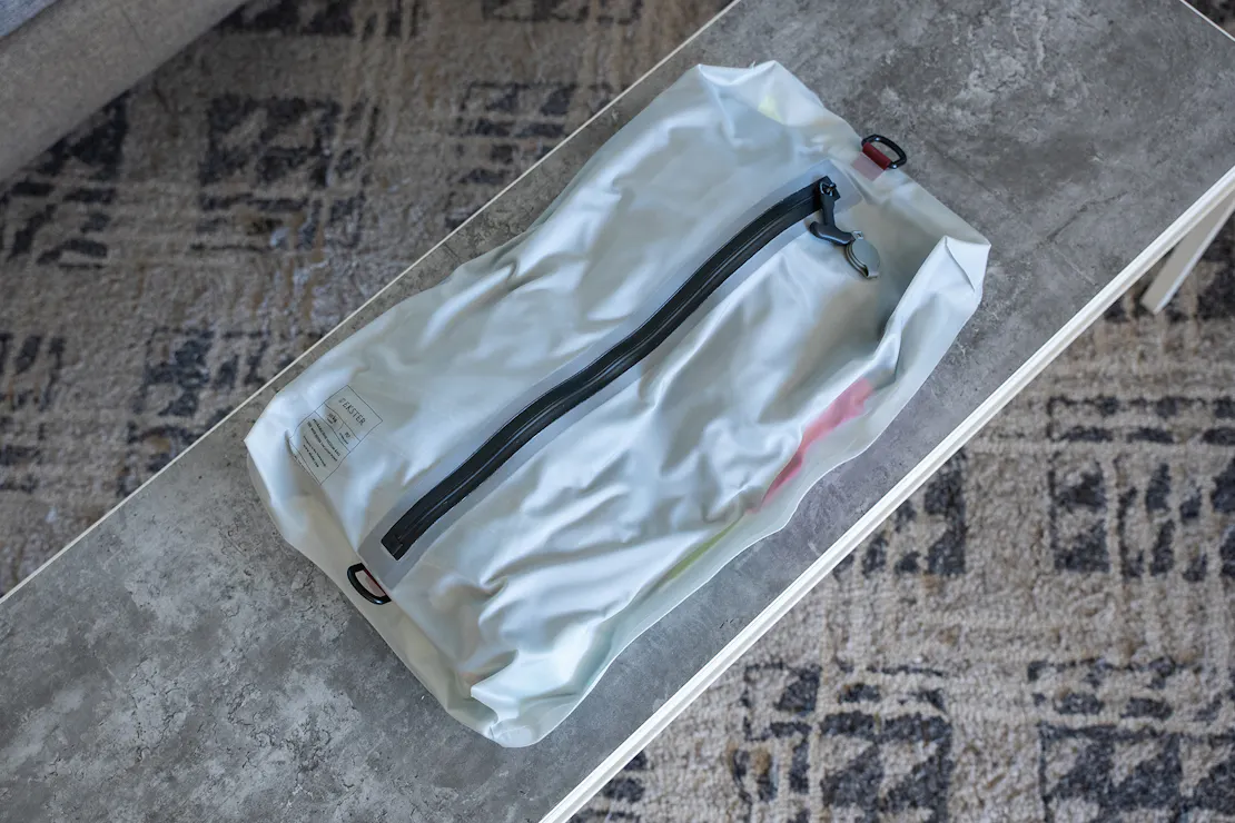 Ekster TravelPack Vacuum Kit Review