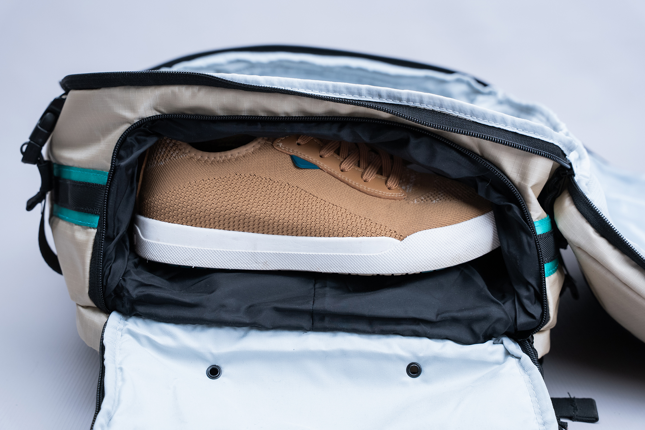 BAGSMART Blast Pro 40L Travel Backpack Shoes