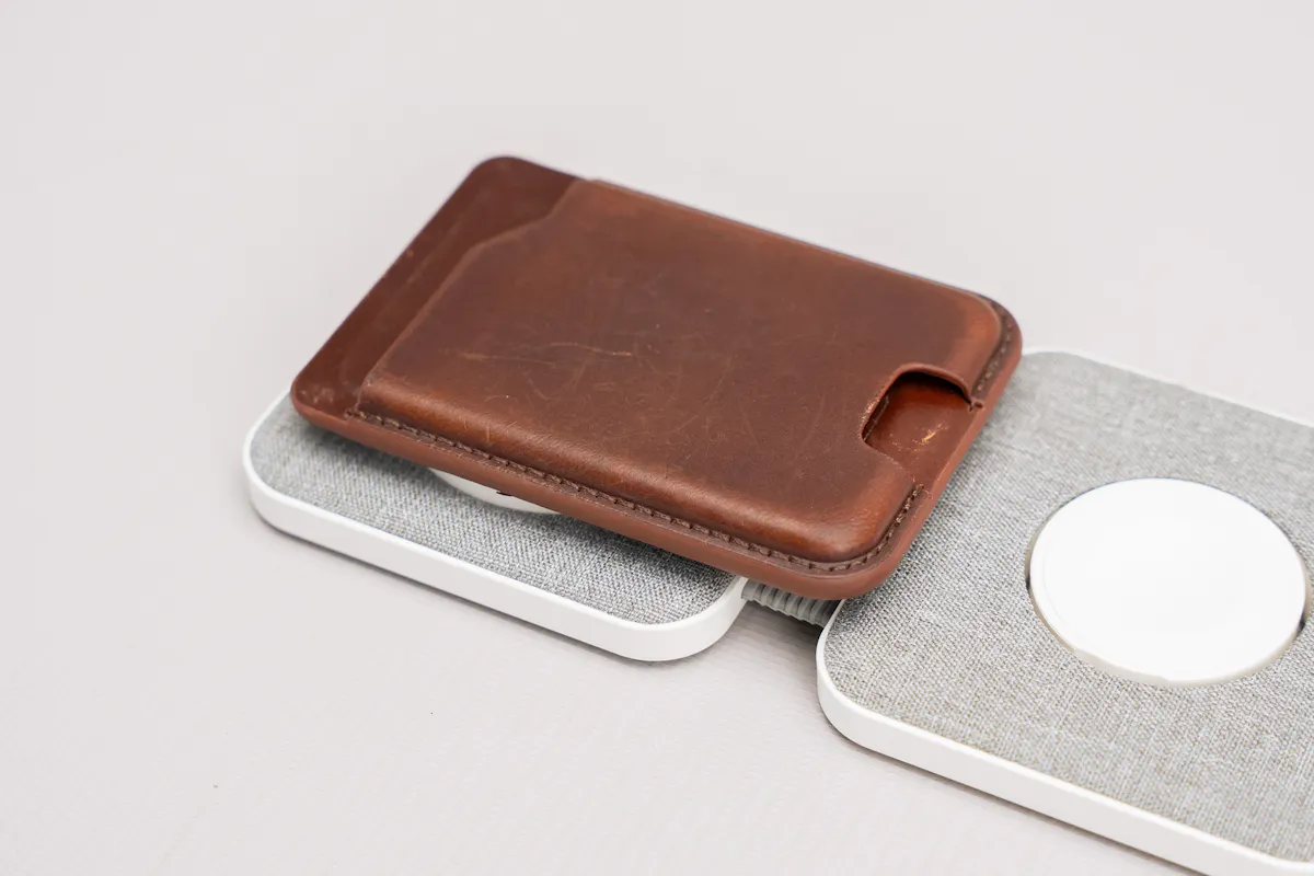 Nomad Goods Leather Mag Wallet Review | Pack Hacker