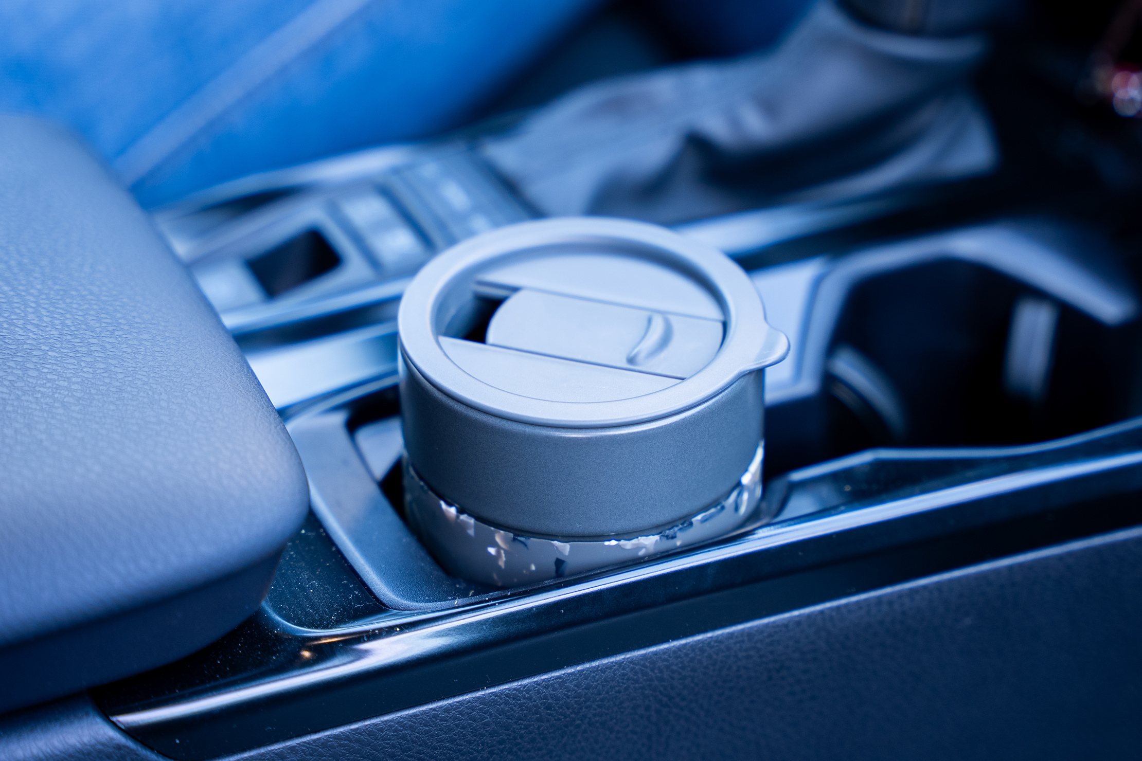 W&P Ceramic Mug Cup Holder 2