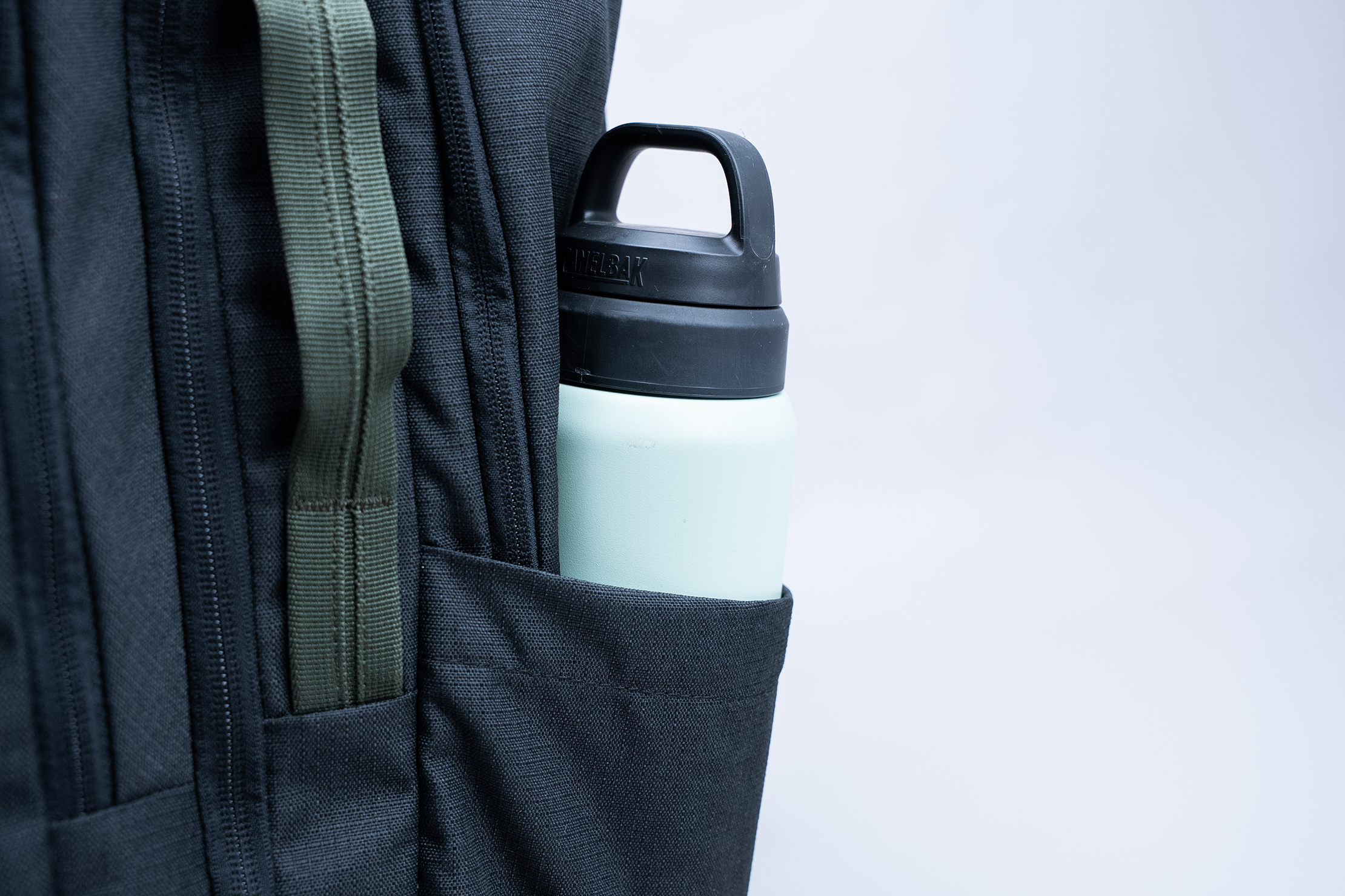 Kelty Redwing Traveler 40 Water Bottle