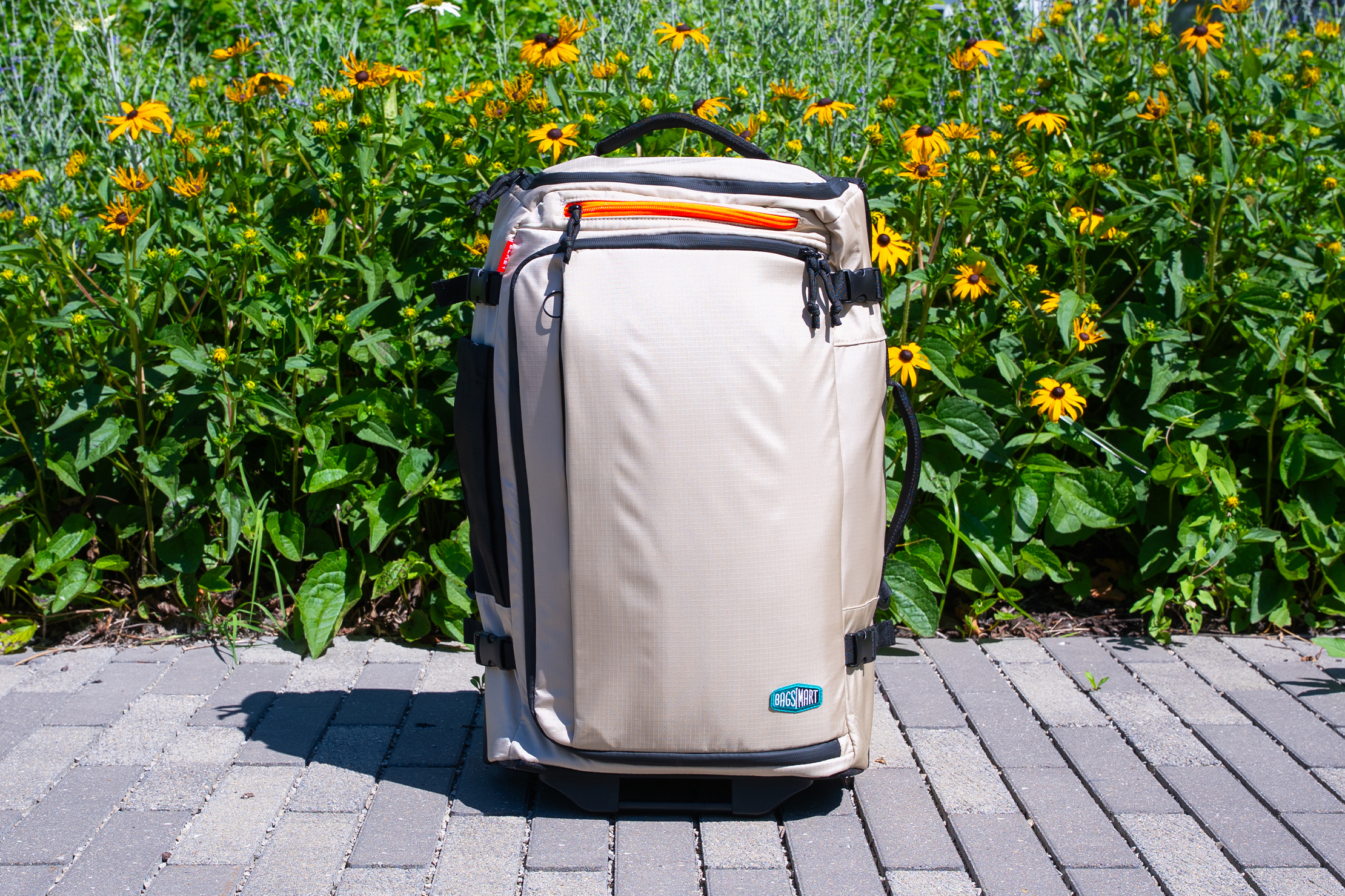 BAGSMART Blast 43L Roller Backpack Solo 2