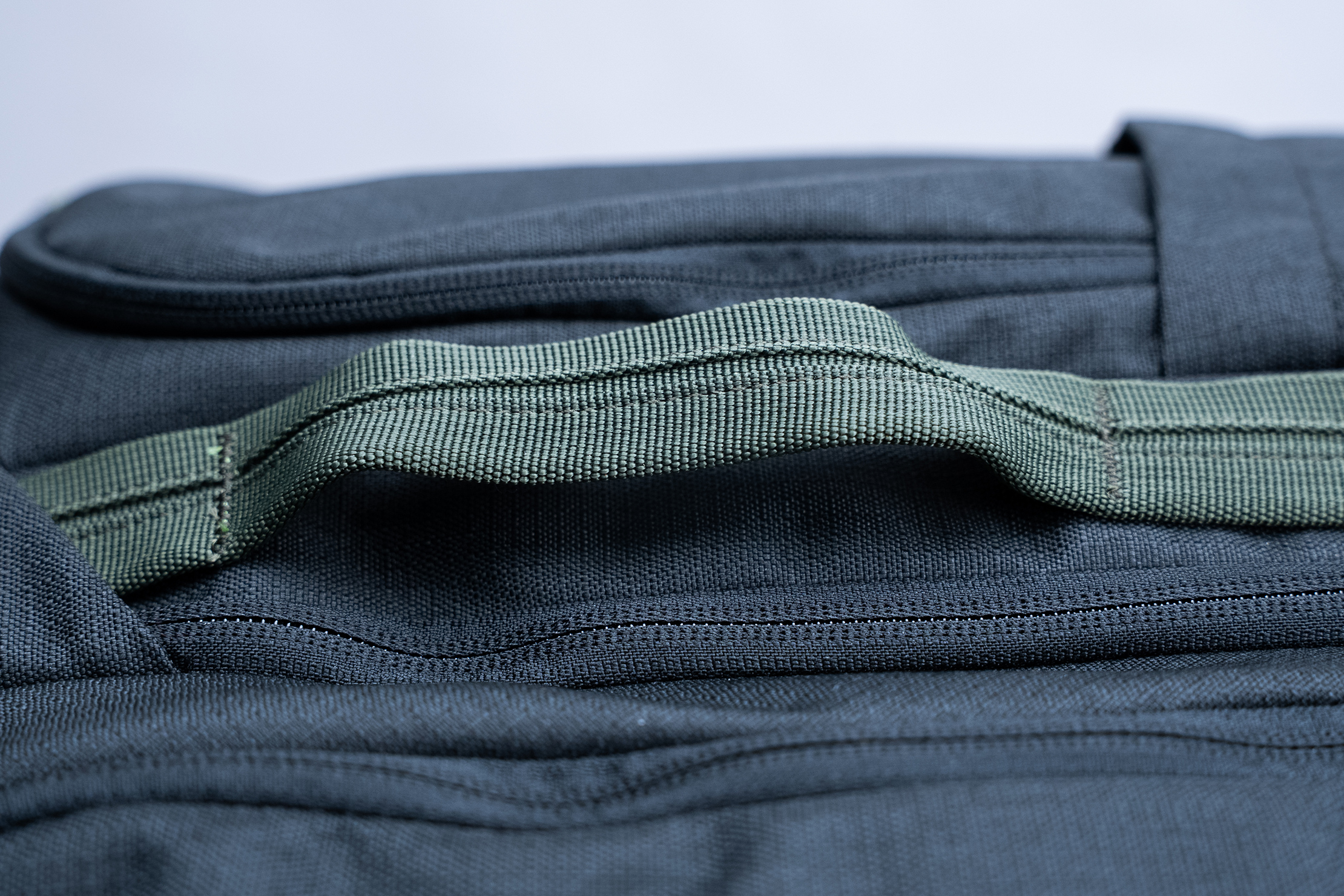 Kelty Redwing Traveler 40 Handle Material