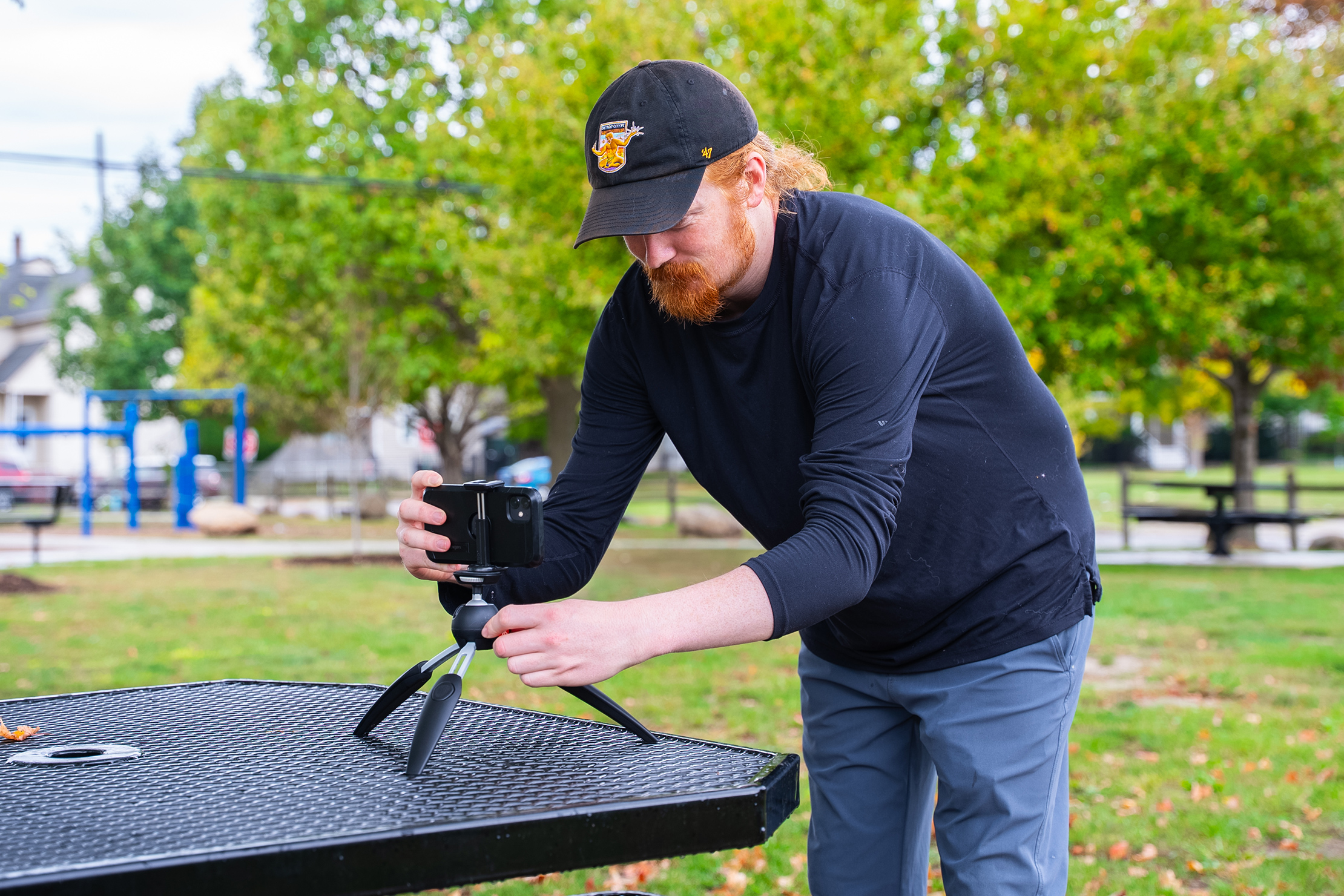 Manfrotto PIXI EVO 2-Section Mini Tripod In Use