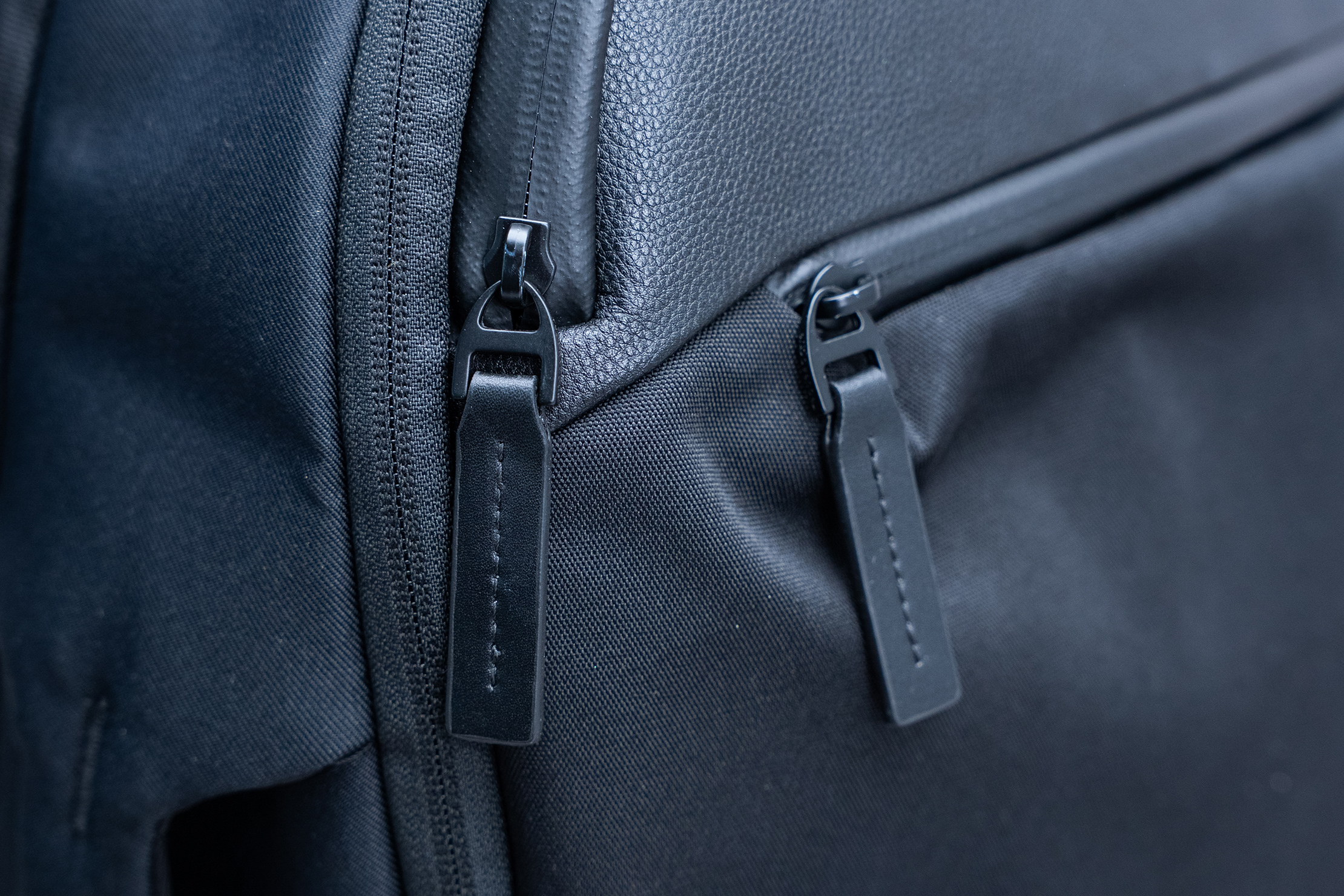 Troubadour Goods Apex Travel Backpack Zipper