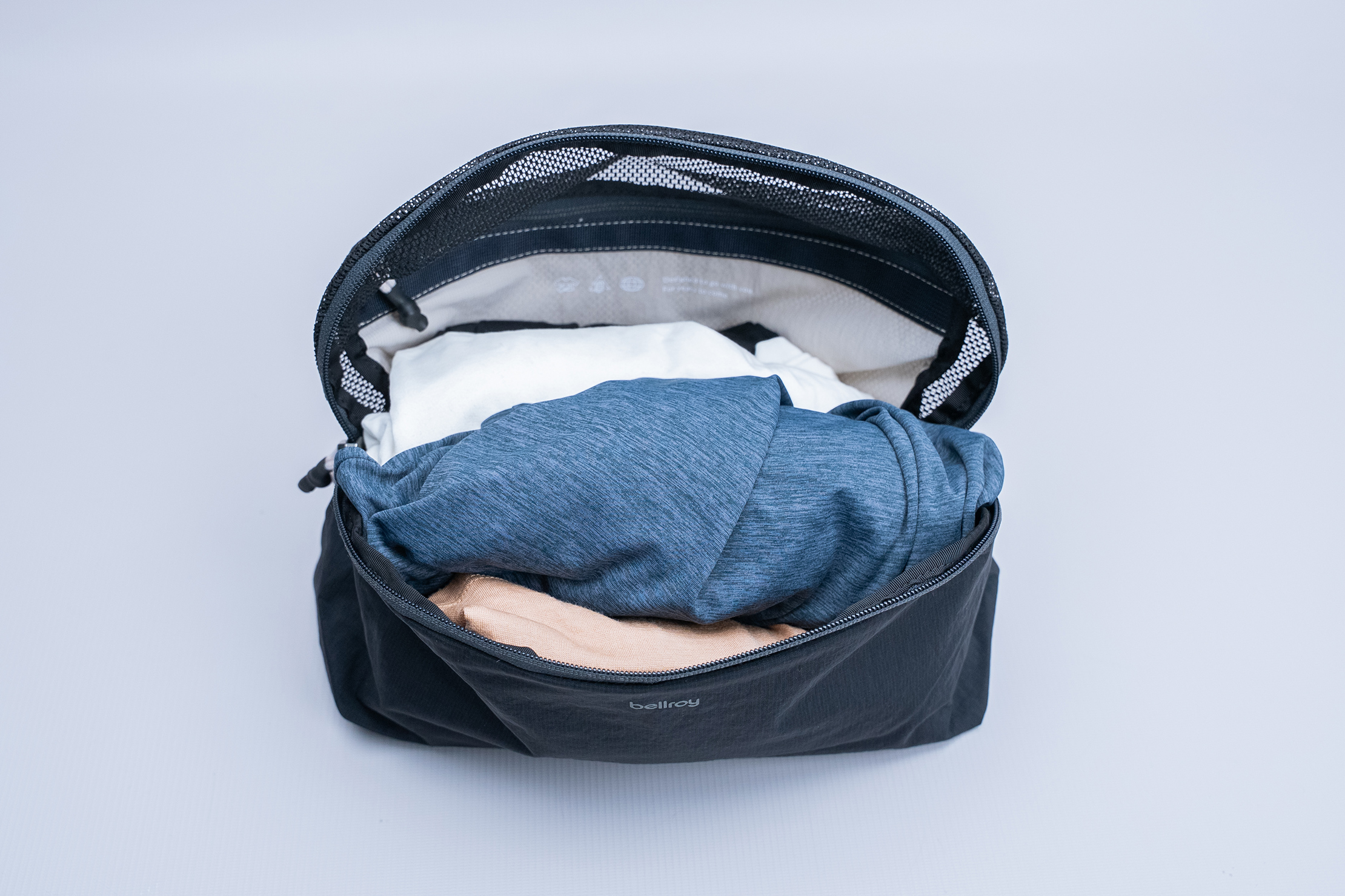 Bellroy Lite Packing Cubes Stuffed 2